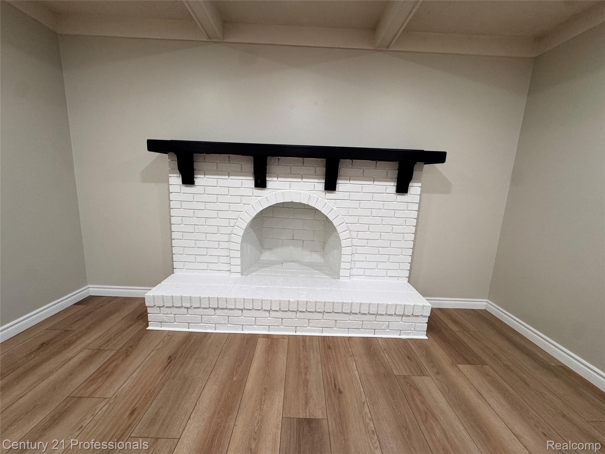 Troy, Michigan, 48085, United States, 4 Bedrooms Bedrooms, ,3 BathroomsBathrooms,Residential,For Sale,2009052