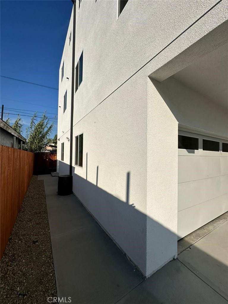 LOS ANGELES, California, 90001, United States, ,Residential,For Sale,1810570