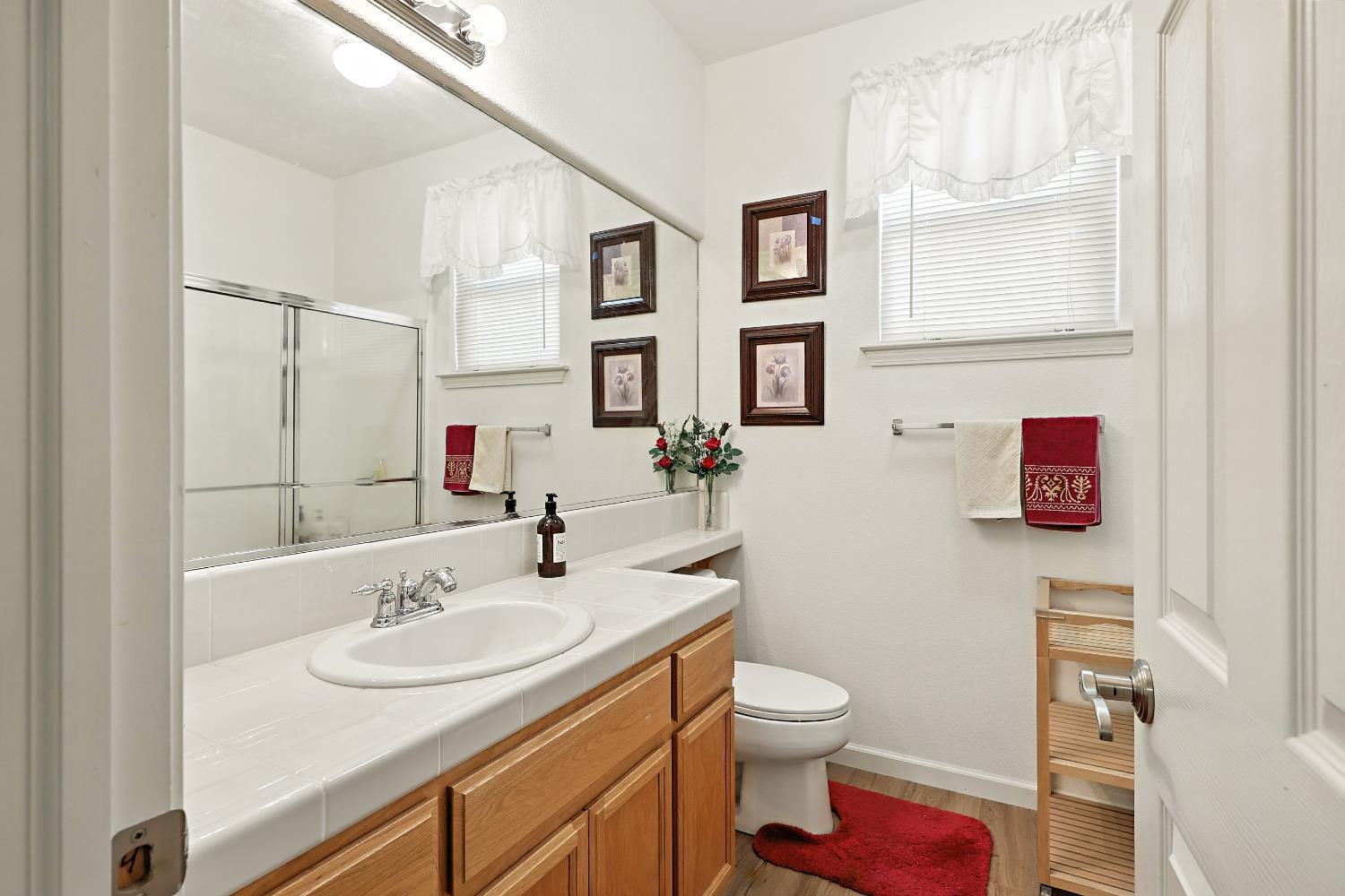 Chowchilla, California, 93610, United States, 4 Bedrooms Bedrooms, ,3 BathroomsBathrooms,Residential,For Sale,1921259