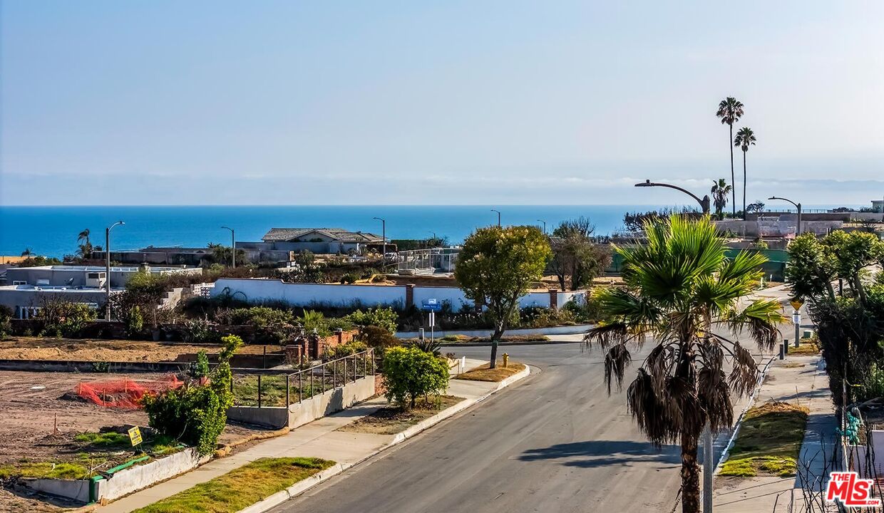 Malibu, California, 90265, United States, ,Land,For Sale,1901165
