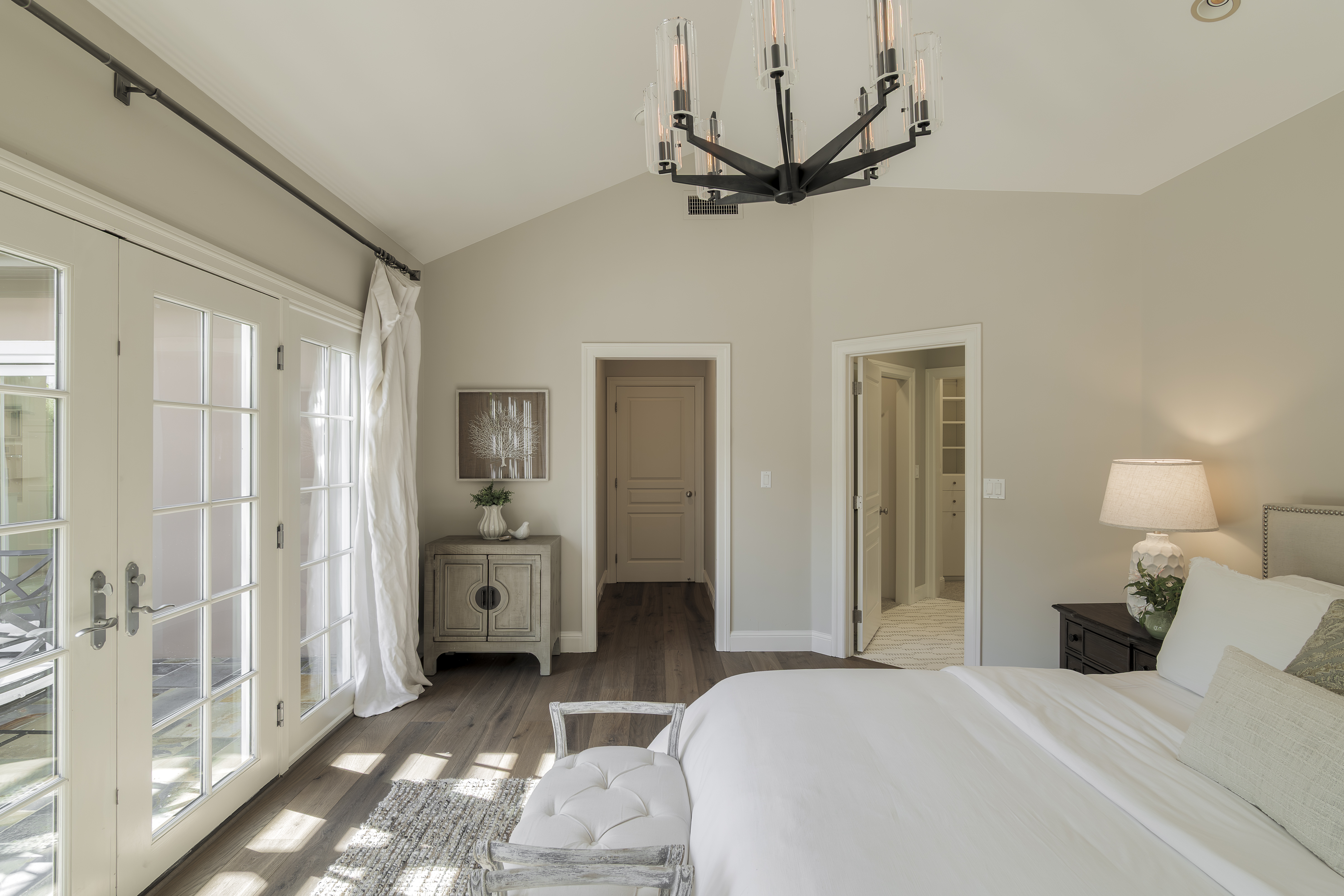  Beautifully Remodeled Craftsman-Inspired Home Located in the Willows - 物件實景