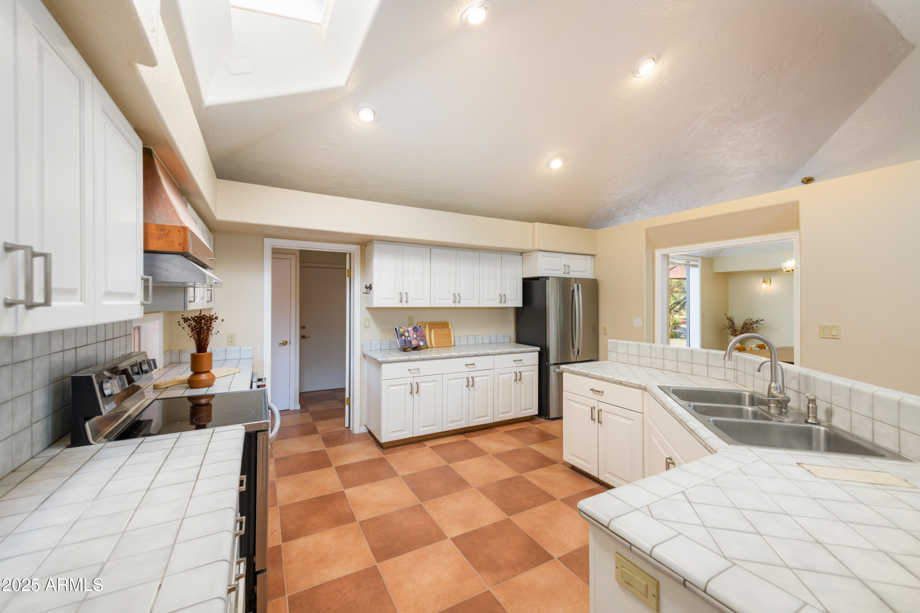 Sedona, Arizona, 86351, United States, 3 Bedrooms Bedrooms, ,4 BathroomsBathrooms,Residential,For Sale,2003507