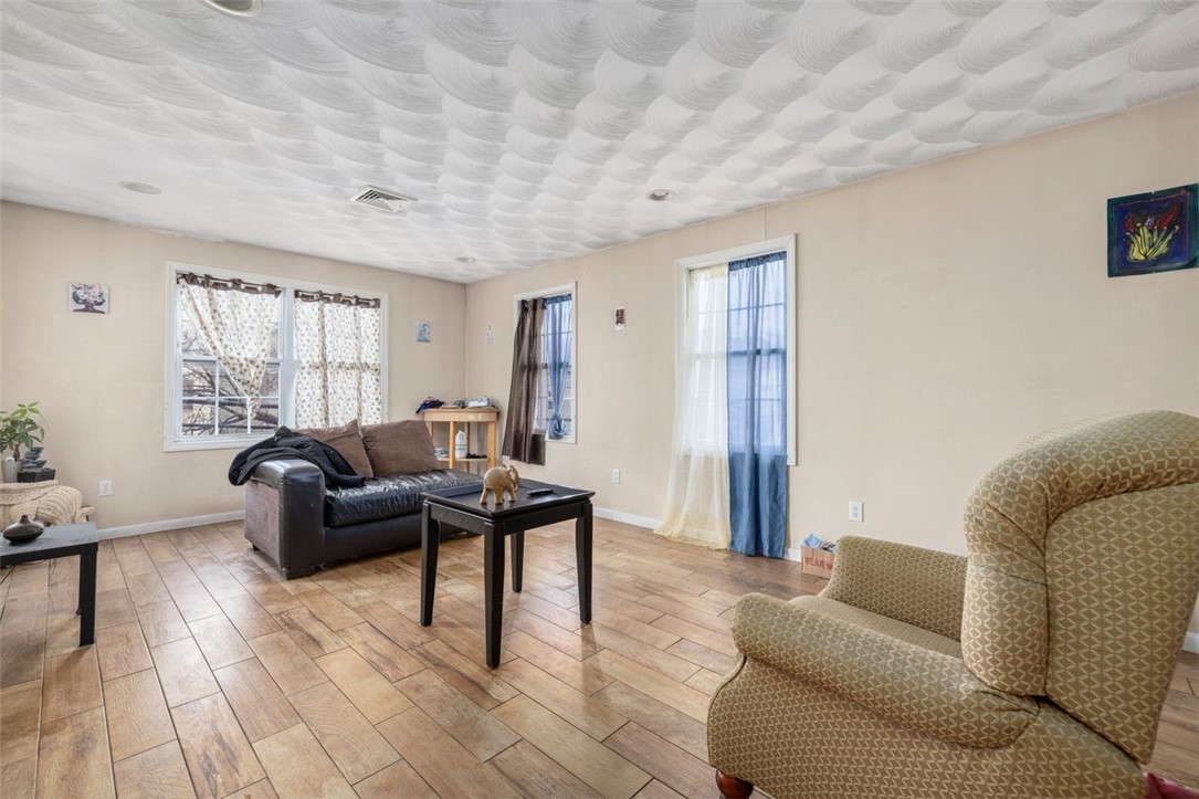 Providence, Rhode Island, 02909, United States, 6 Bedrooms Bedrooms, ,2 BathroomsBathrooms,Residential,For Sale,1994893