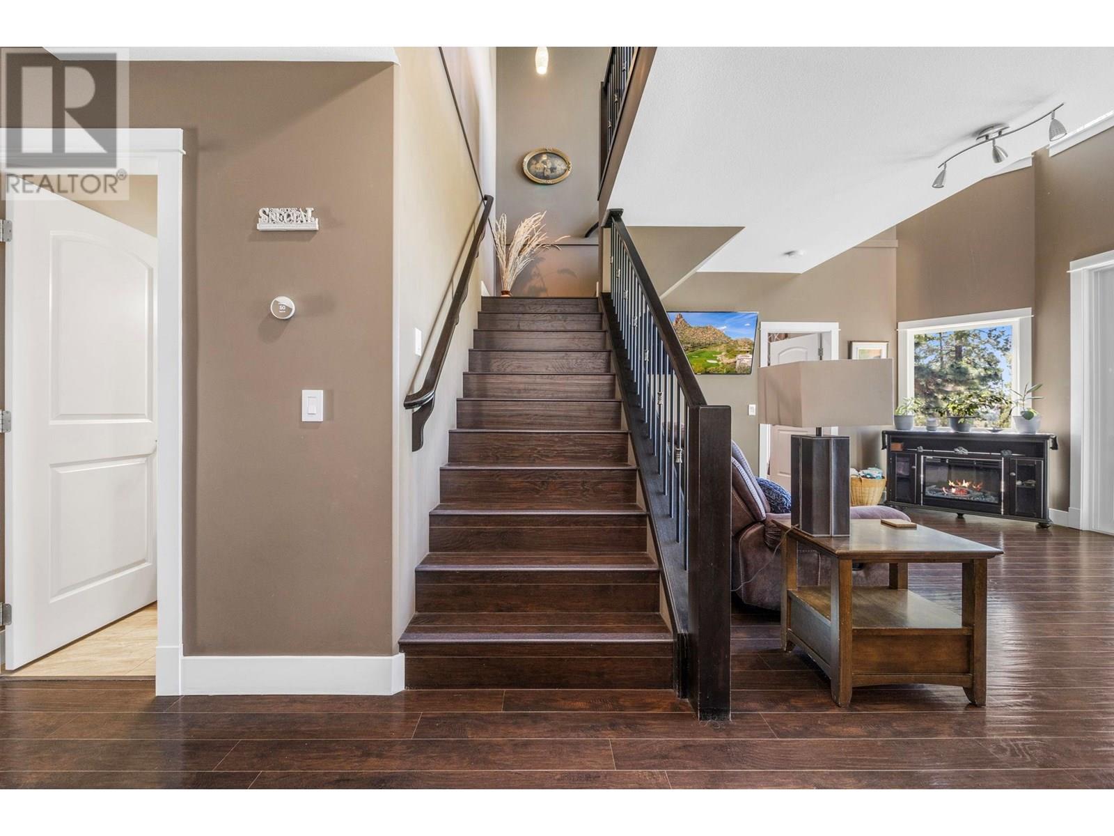 KELOWNA, British Columbia, V1X 7V3, CA, 4 Bedrooms Bedrooms, ,2 BathroomsBathrooms,Residential,For Sale,1948769
