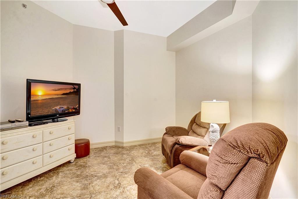 Fort Myers, Florida, 33907, United States, 2 Bedrooms Bedrooms, ,3 BathroomsBathrooms,Residential,For Sale,1994873