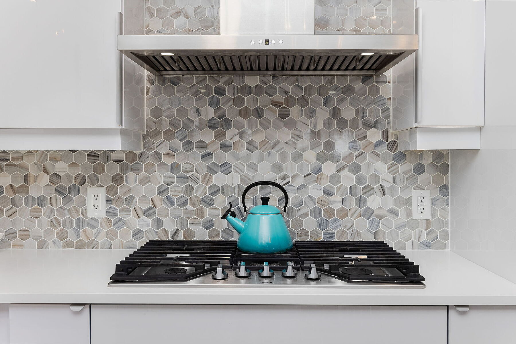  Tree Tops Lane - 物件實景