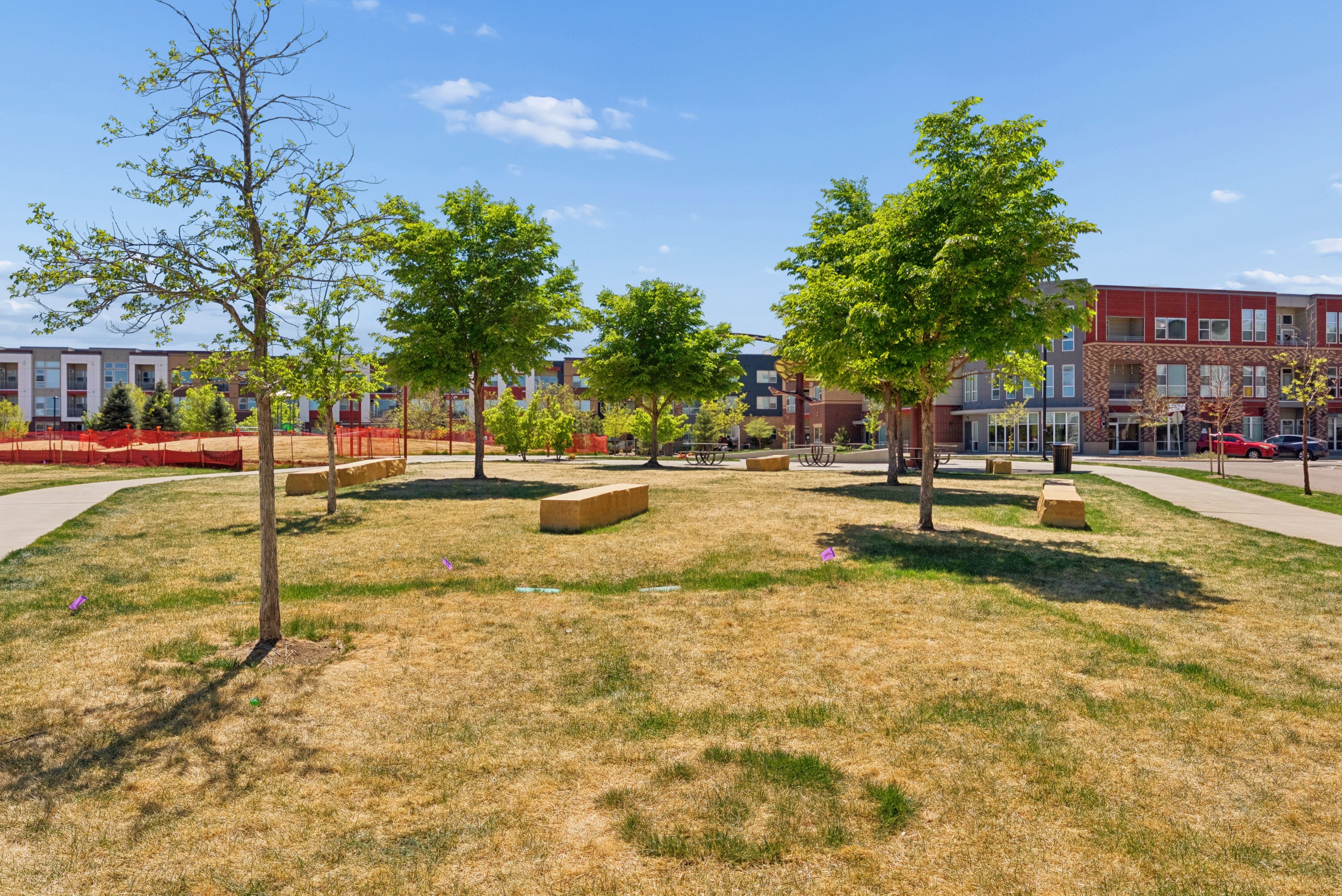  This Stunning Fremont Place Condo Offers the Best Value in the Community - 物件實景