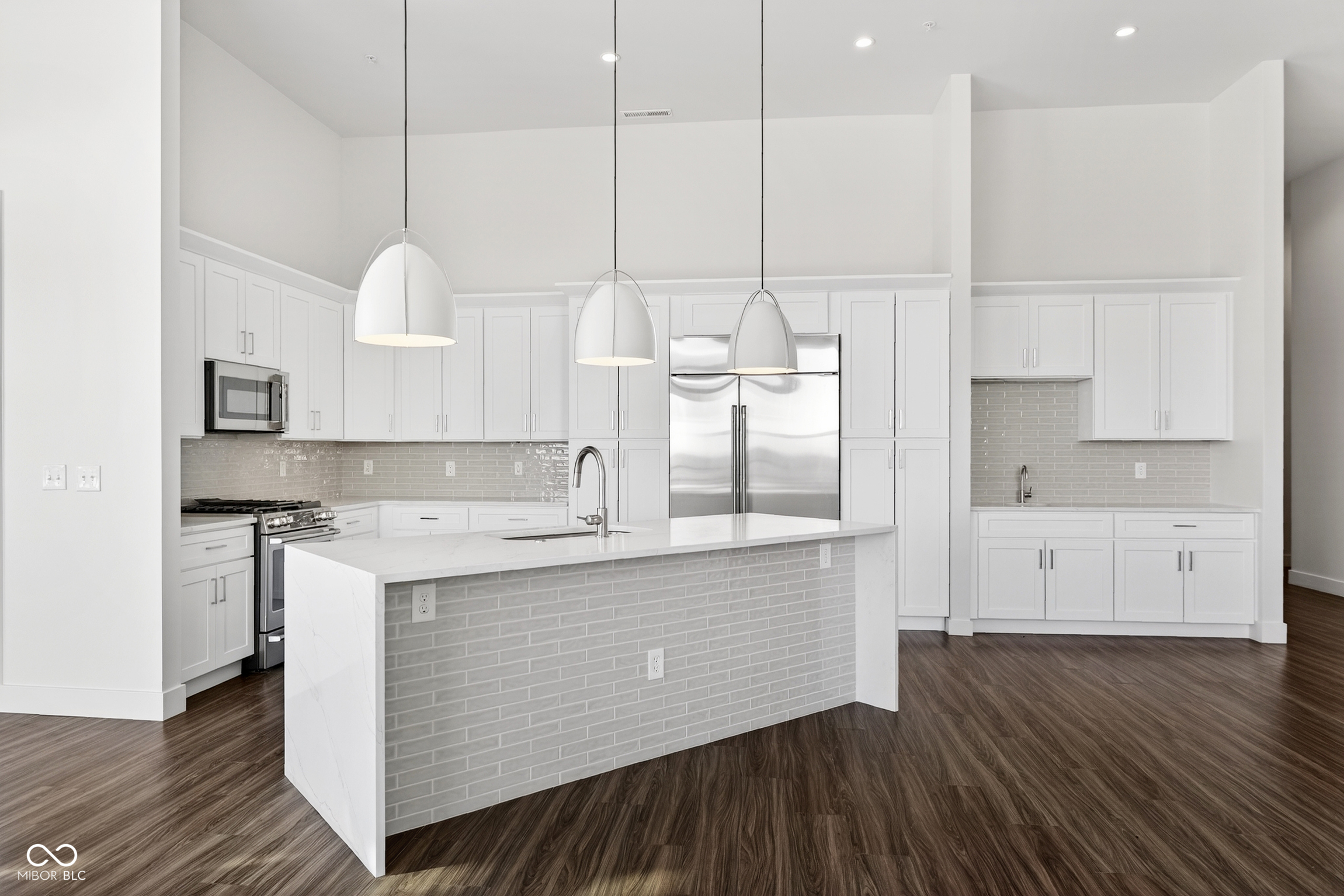 Carmel, Indiana, 46032, United States, 2 Bedrooms Bedrooms, ,3 BathroomsBathrooms,Residential,For Sale,1982696