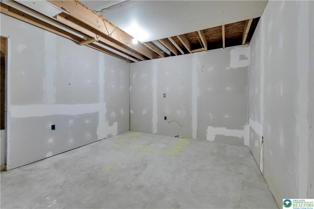 Northampton, Pennsylvania, 18067, United States, 3 Bedrooms Bedrooms, ,3 BathroomsBathrooms,Residential,For Sale,2049020