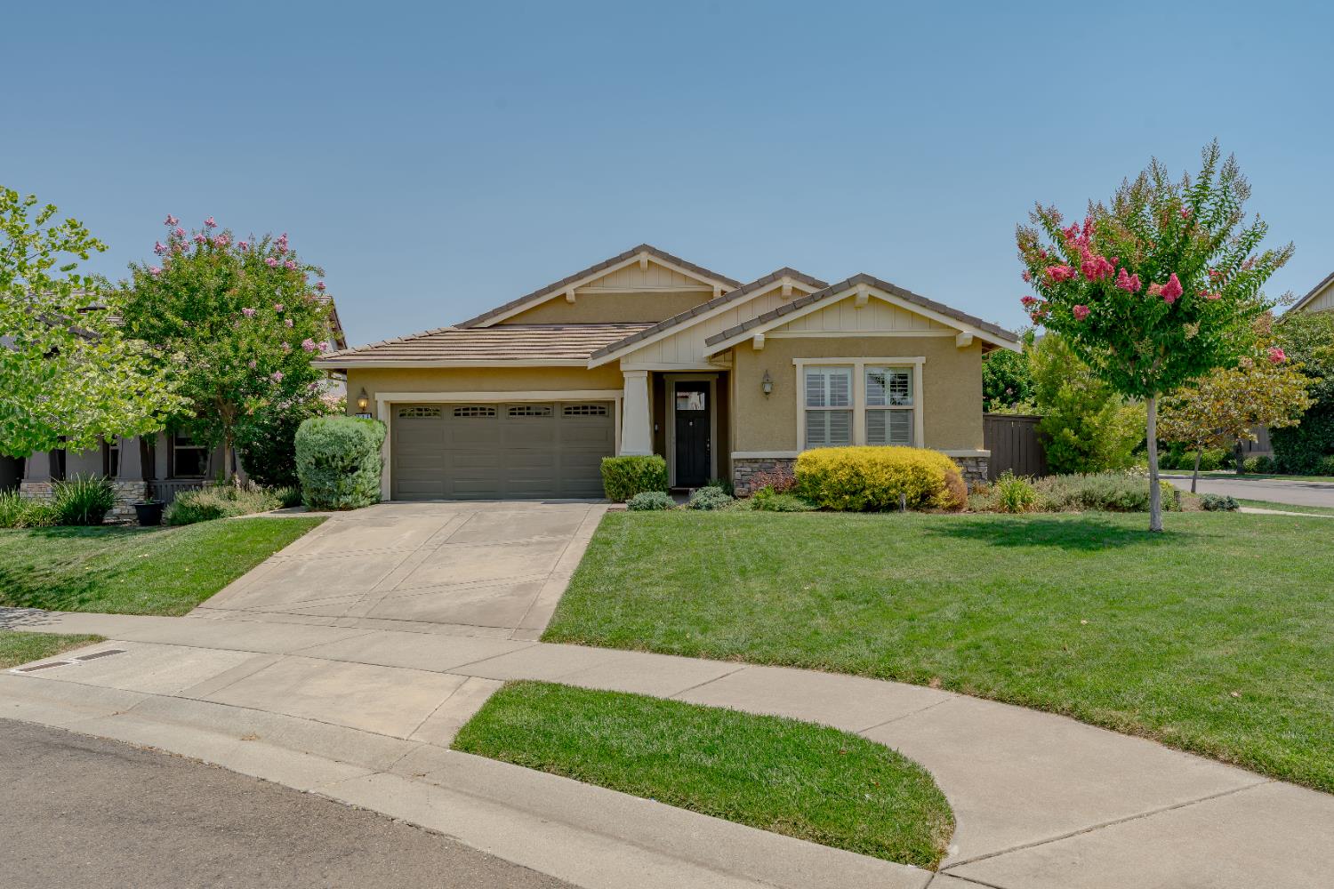 El Dorado Hills, California, 95762, United States, 3 Bedrooms Bedrooms, ,3 BathroomsBathrooms,Residential,For Sale,1932064