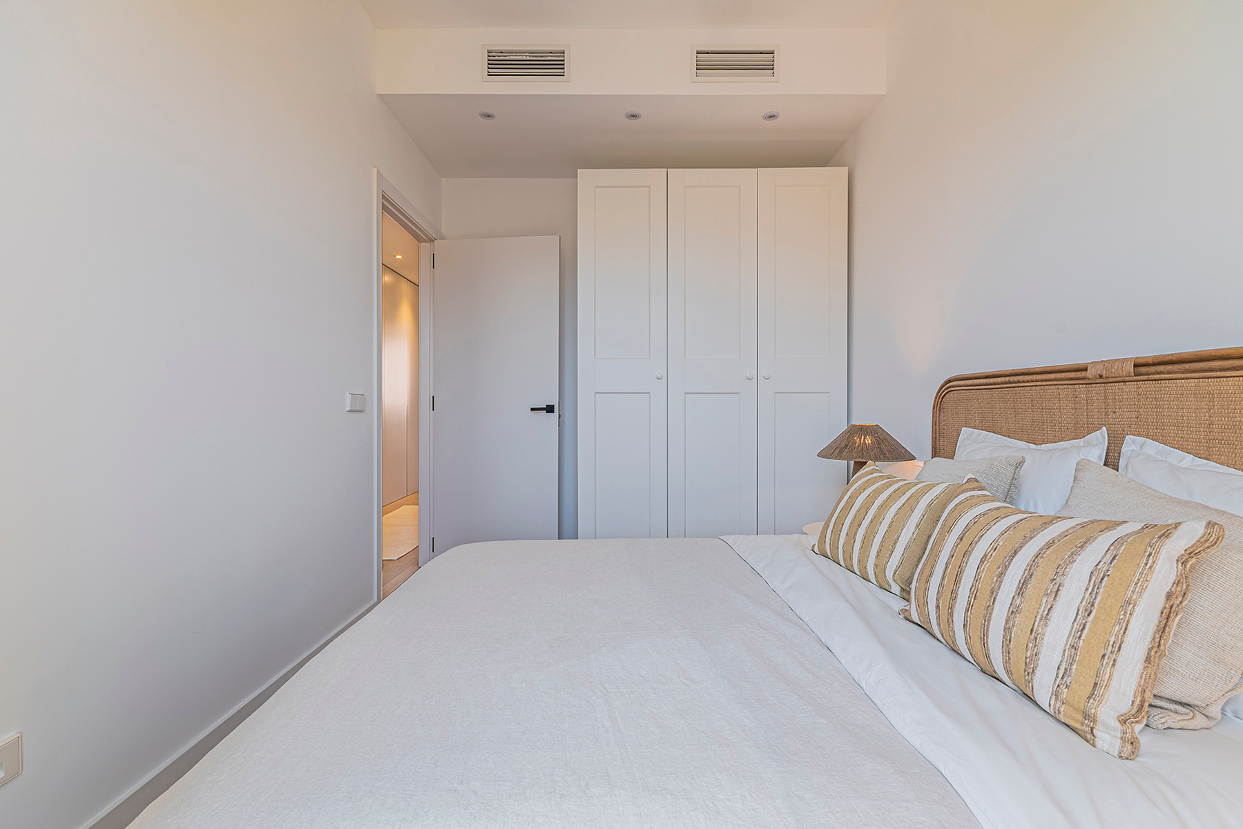  Newly constructed duplex penthouse near the beach - 物件實景