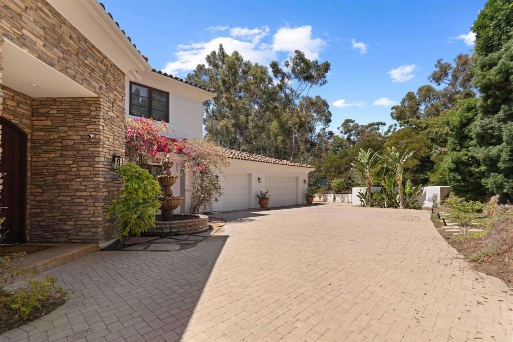San Diego, California, 92130, United States, 8 Bedrooms Bedrooms, ,9 BathroomsBathrooms,Residential,For Sale,1932906