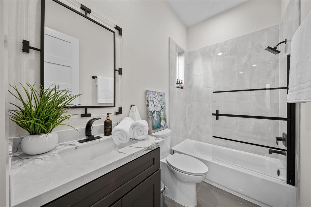 Houston, Texas, 77007, United States, 3 Bedrooms Bedrooms, ,4 BathroomsBathrooms,Residential,For Sale,1723446