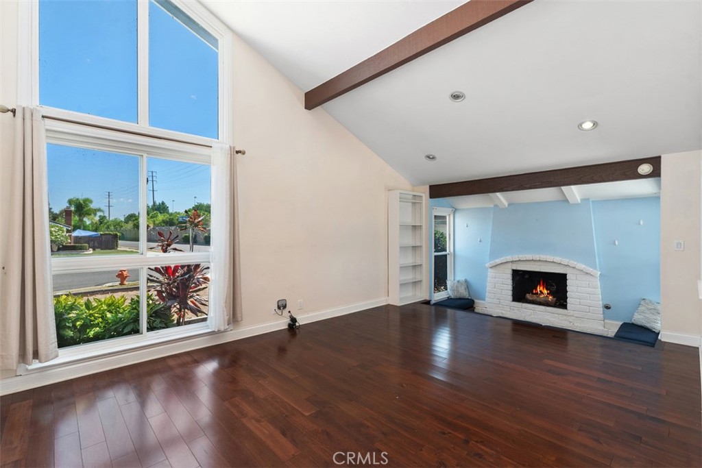 Orange, California, 92865, United States, 5 Bedrooms Bedrooms, ,3 BathroomsBathrooms,Residential,For Sale,1906784