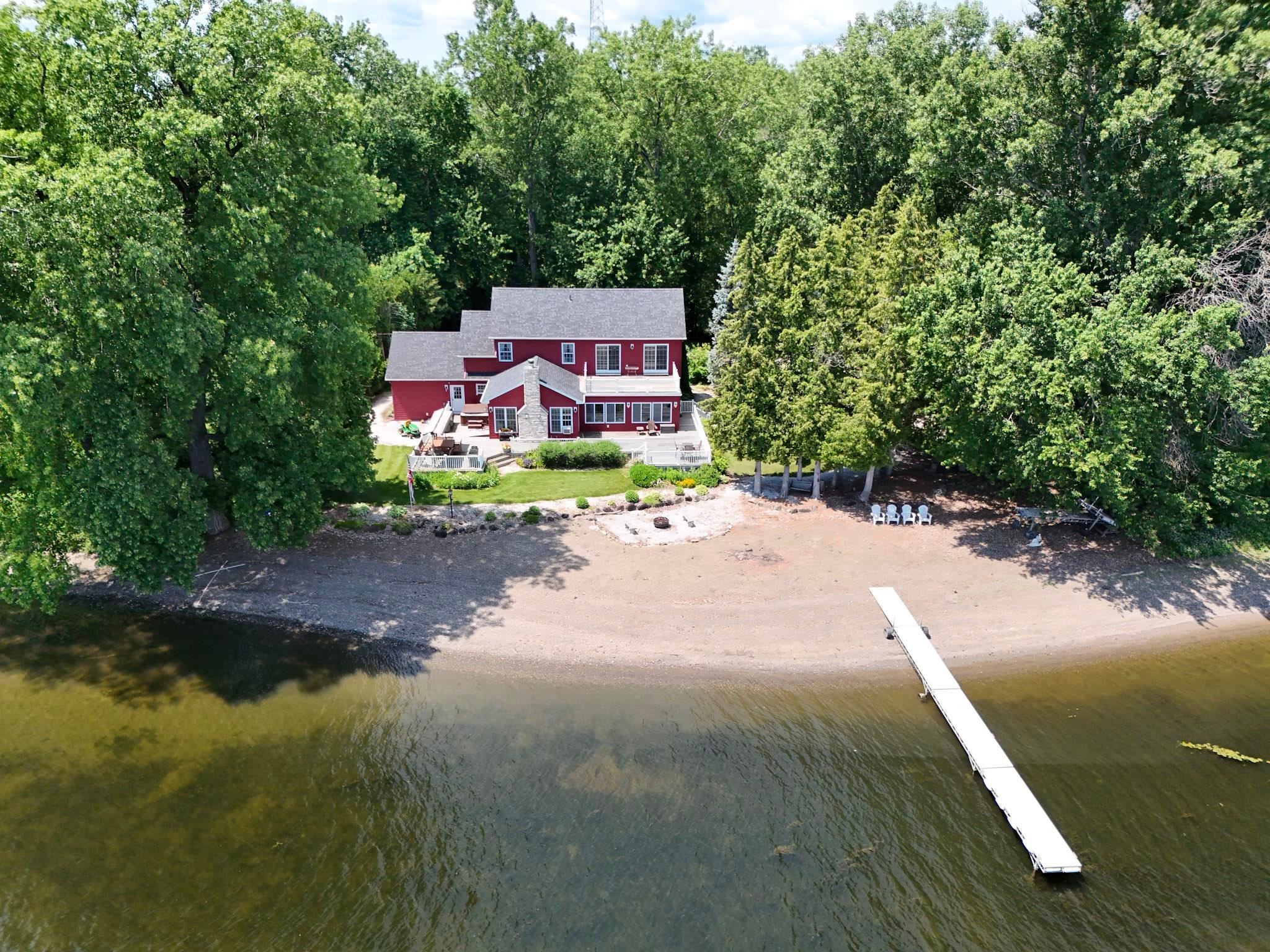 Alburgh, Vermont, 05440, United States, 5 Bedrooms Bedrooms, ,1 BathroomBathrooms,Residential,For Sale,1885348