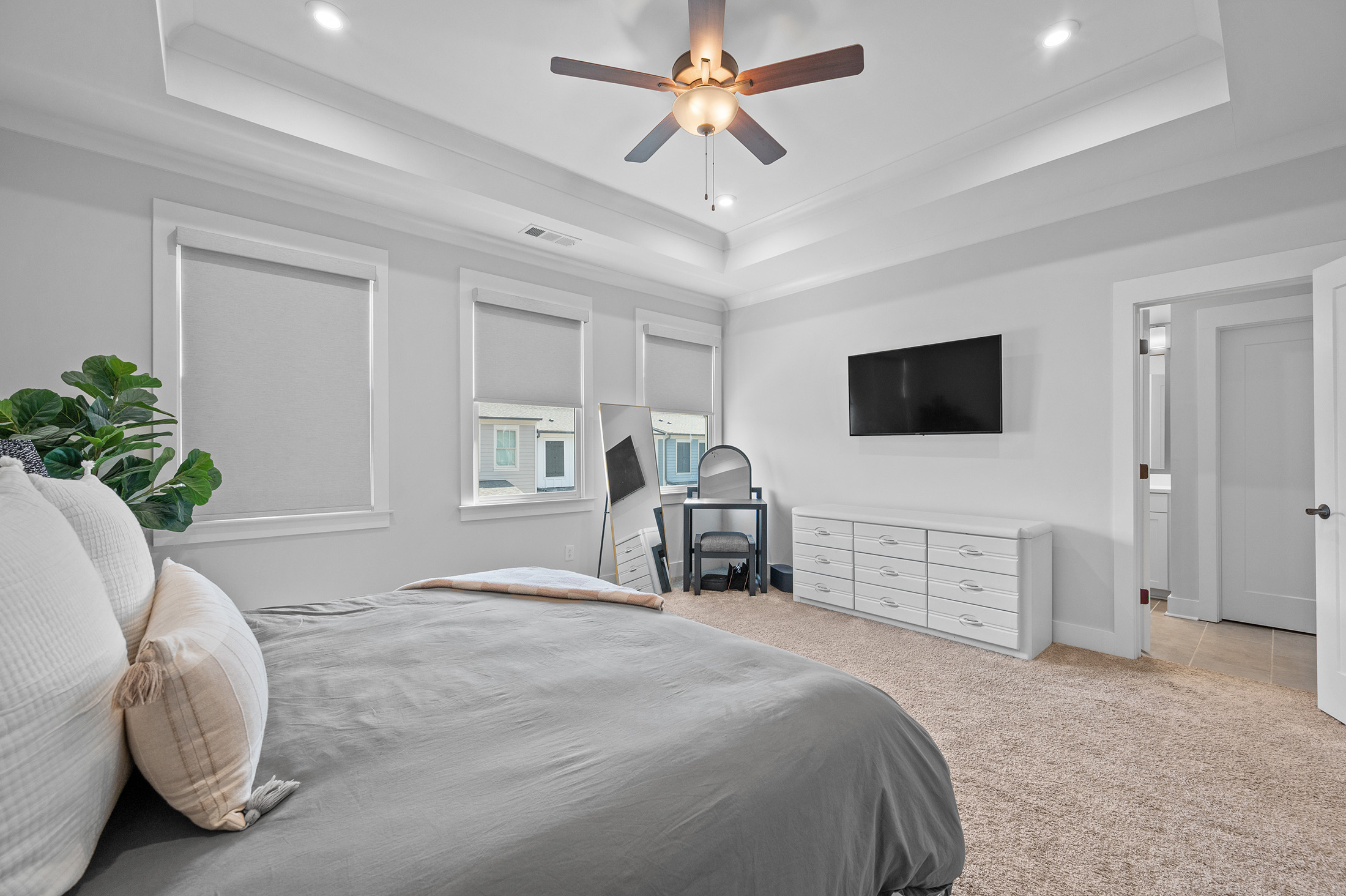  Three Bedroom Roswell Townhome Blends Comfort, Convenience and Style - 物件實景