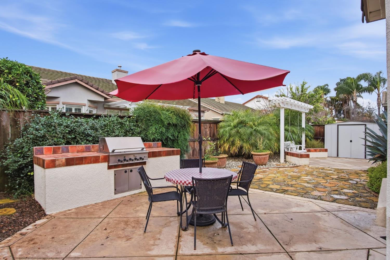 Oakdale, California, 95361, United States, 3 Bedrooms Bedrooms, ,3 BathroomsBathrooms,Residential,For Sale,2007745