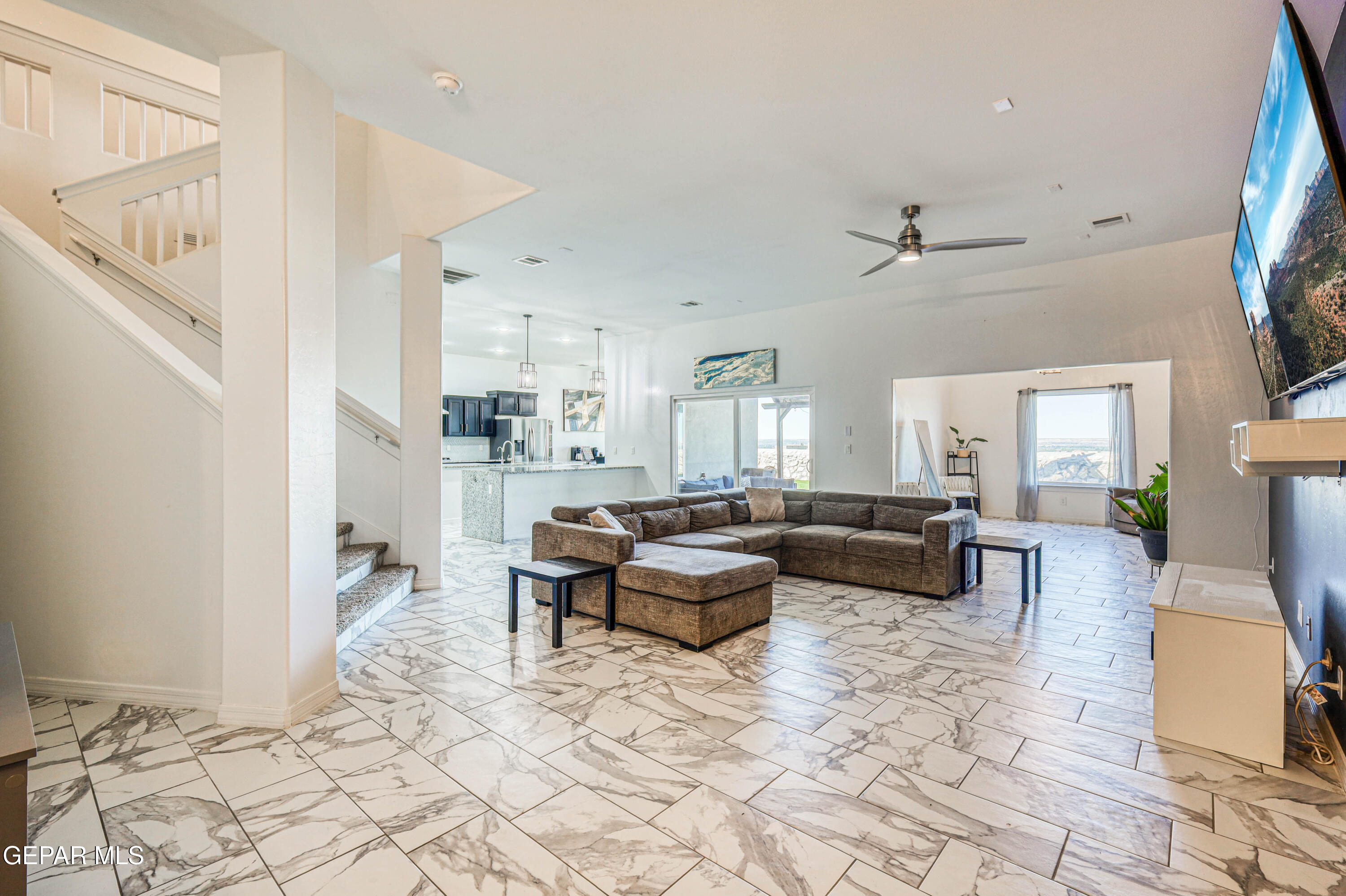 El Paso, Texas, 79911, United States, 5 Bedrooms Bedrooms, ,4 BathroomsBathrooms,Residential,For Sale,1969245