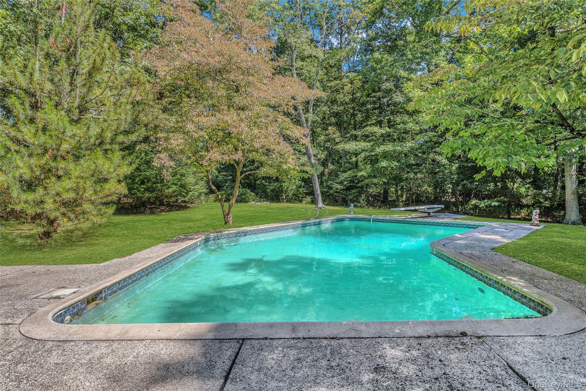 Greenwich, Connecticut, 06831, United States, 3 Bedrooms Bedrooms, ,3 BathroomsBathrooms,Residential,For Sale,1941925