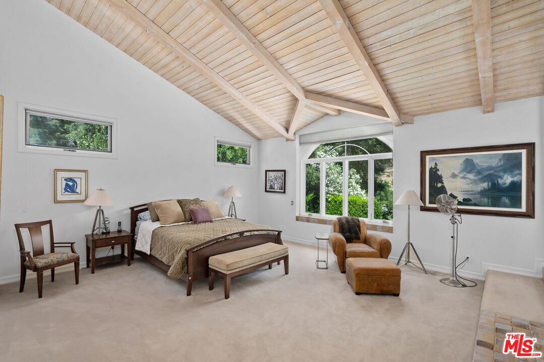 Calabasas, California, 91302, United States, 4 Bedrooms Bedrooms, ,3 BathroomsBathrooms,Residential,For Sale,1998340