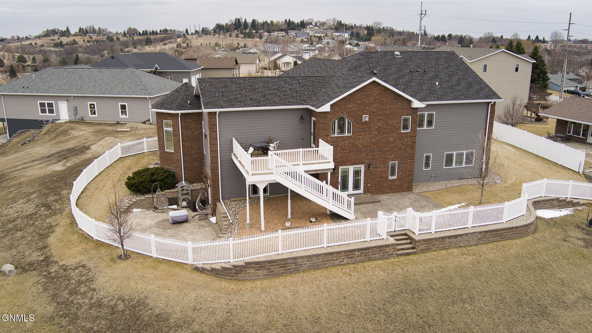 Bismarck, North Dakota, 58501, United States, 4 Bedrooms Bedrooms, ,4 BathroomsBathrooms,Residential,For Sale,2038873