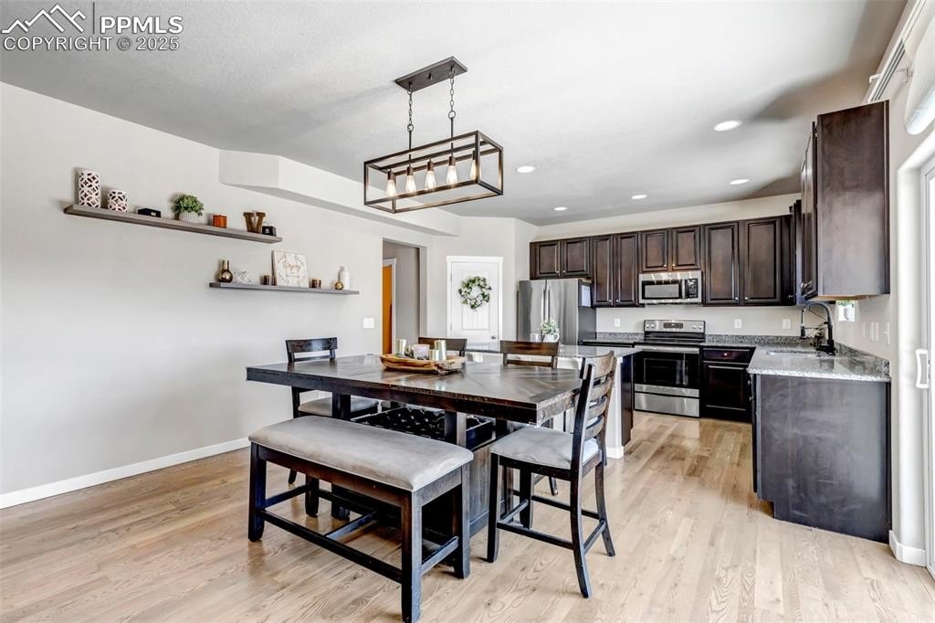 Colorado Springs, Colorado, 80925, United States, 5 Bedrooms Bedrooms, ,4 BathroomsBathrooms,Residential,For Sale,1890411