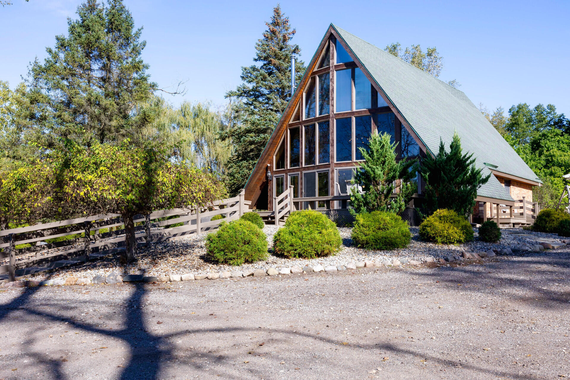 Brooklyn, Michigan, 49230, United States, 3 Bedrooms Bedrooms, ,3 BathroomsBathrooms,Residential,For Sale,1991046