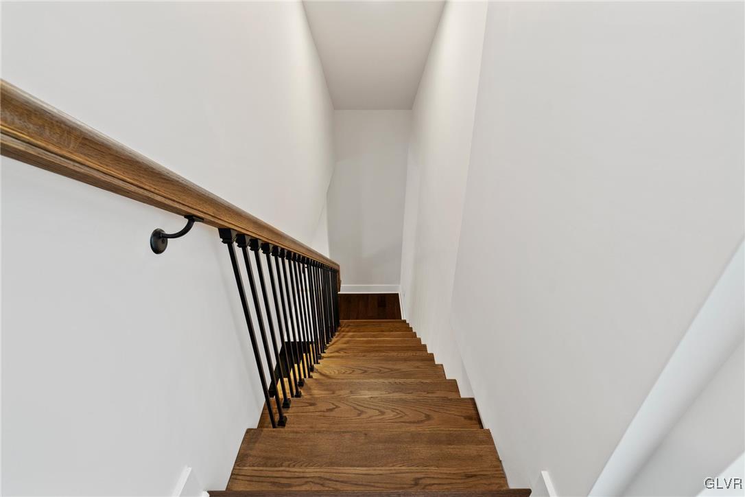 Allentown City, Pennsylvania, 18109, United States, 5 Bedrooms Bedrooms, ,5 BathroomsBathrooms,Residential,For Sale,1759200