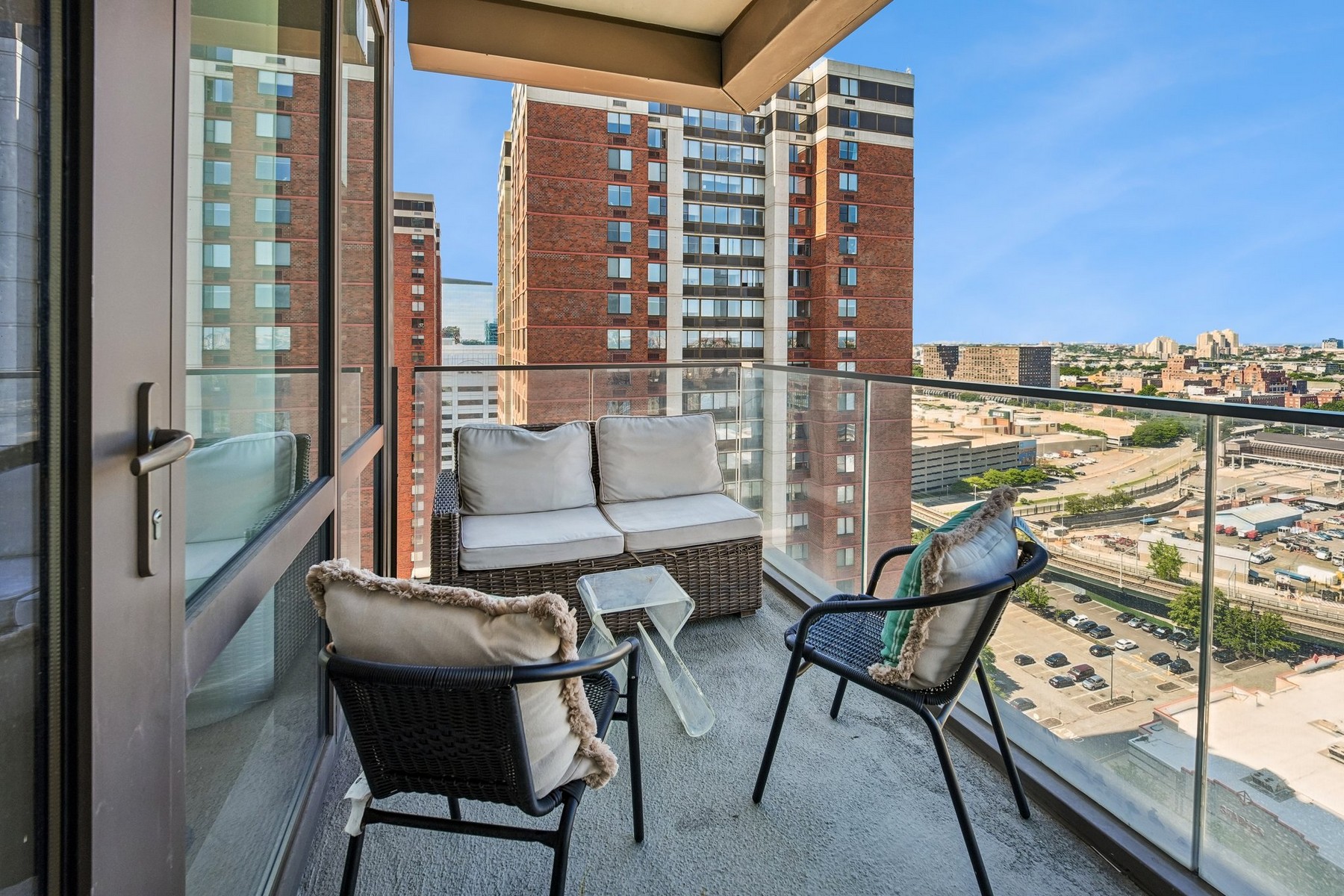  75 Park Lane South, Jc, Downtown, NJ, 07310 - 物件實景