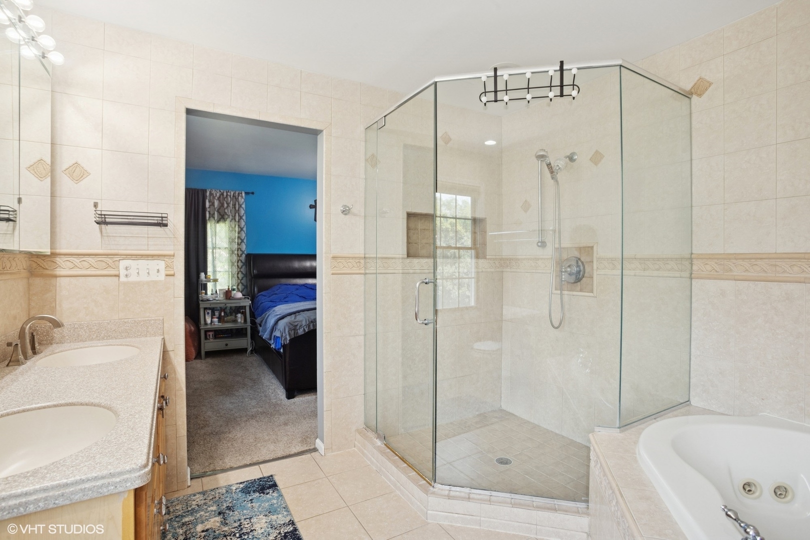 Barrington, Illinois, 60010, United States, 4 Bedrooms Bedrooms, ,3 BathroomsBathrooms,Residential,For Sale,1989548