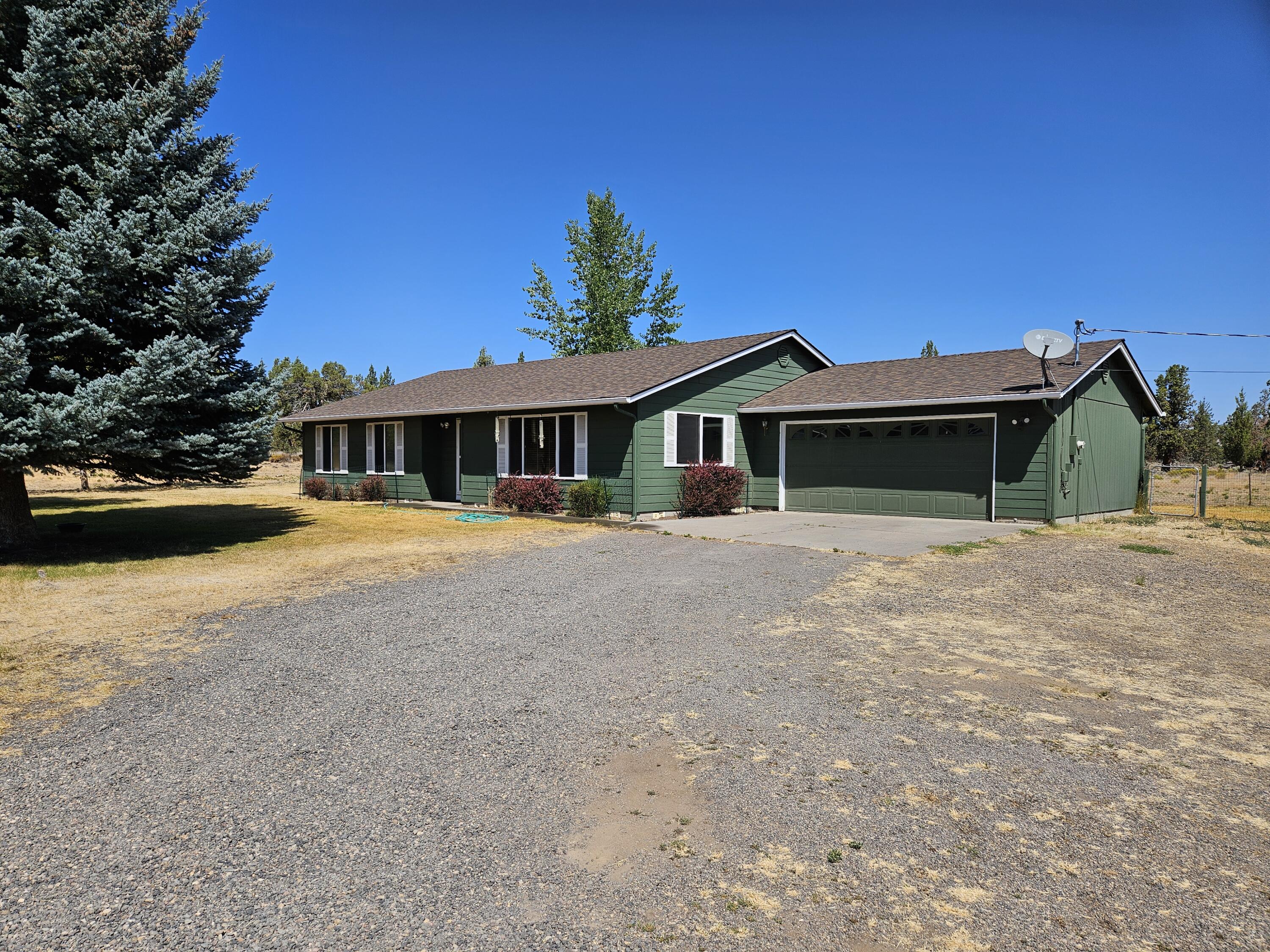 Redmond, Oregon, 97756, United States, 3 Bedrooms Bedrooms, ,2 BathroomsBathrooms,Residential,For Sale,1931963
