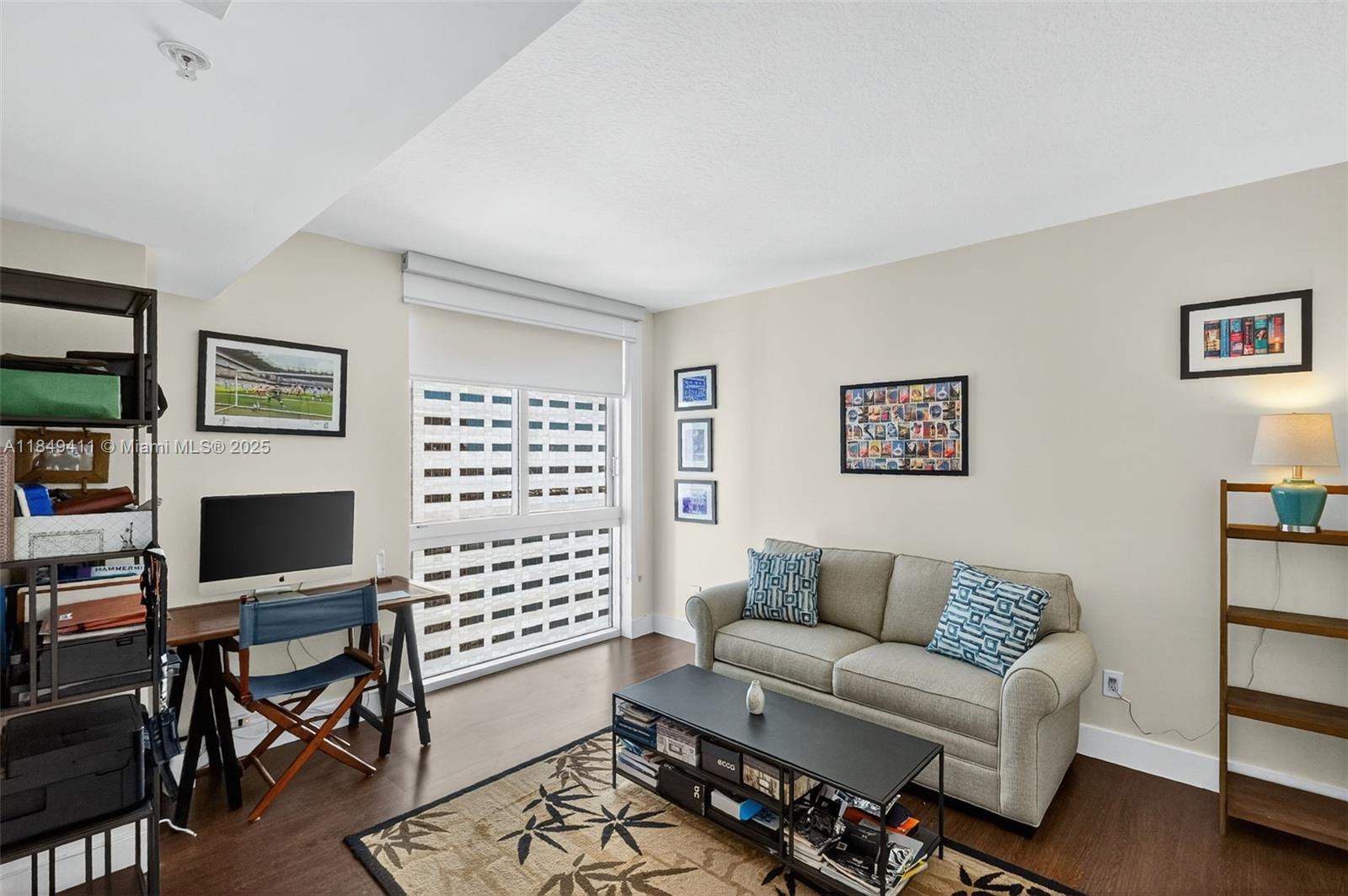 Miami, Florida, 33131, United States, 2 Bedrooms Bedrooms, ,2 BathroomsBathrooms,Residential,For Sale,1906062