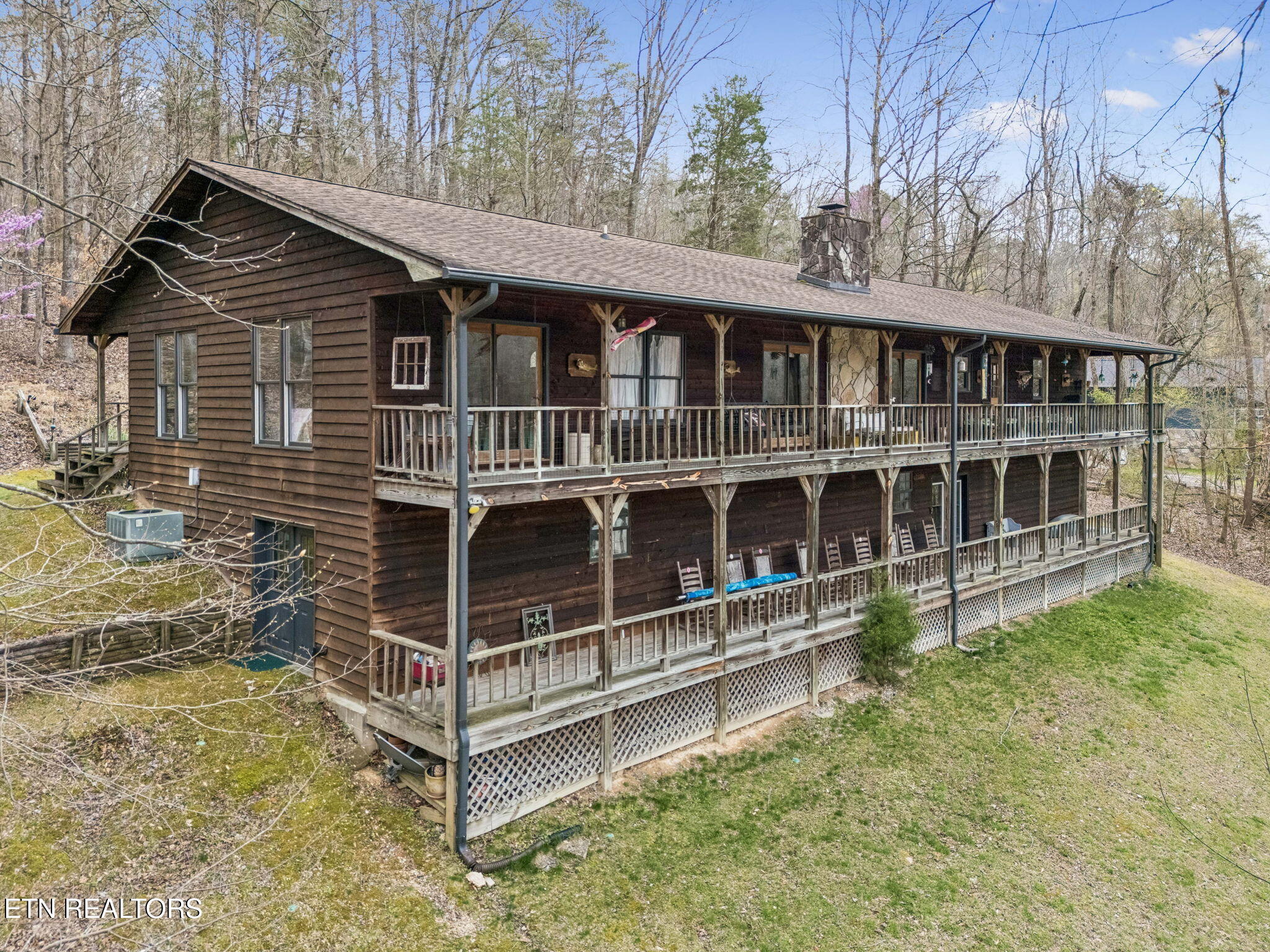 Kingston, Tennessee, 37763, United States, 3 Bedrooms Bedrooms, ,3 BathroomsBathrooms,Residential,For Sale,2013795