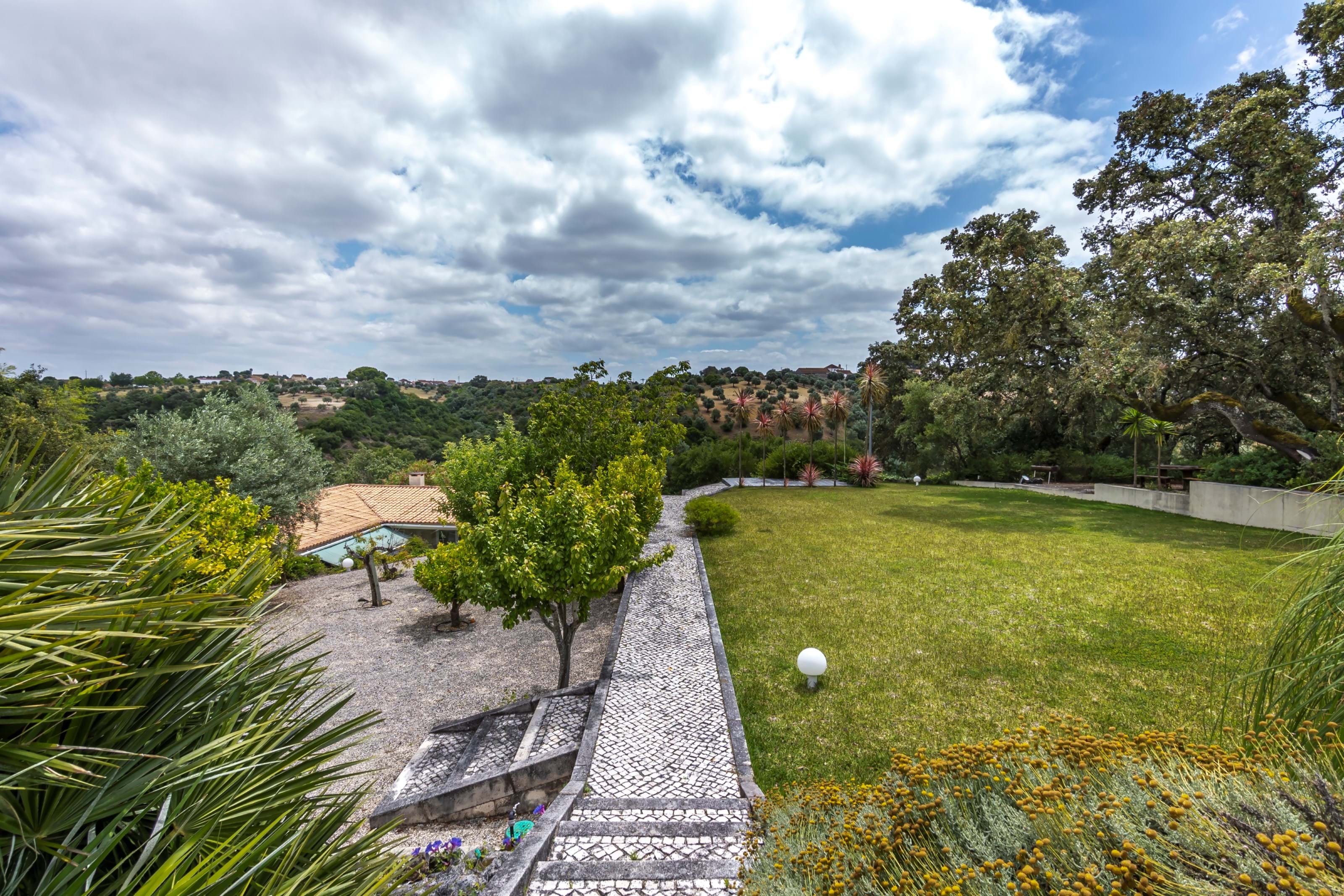 Santarém, Santarém, 2005-116, PT, 7 Bedrooms Bedrooms, ,7 BathroomsBathrooms,Residential,For Sale,1699627