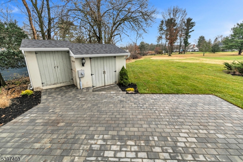 Bernards Twp., New Jersey, 07920, United States, 6 Bedrooms Bedrooms, ,5 BathroomsBathrooms,Residential,For Sale,2001685