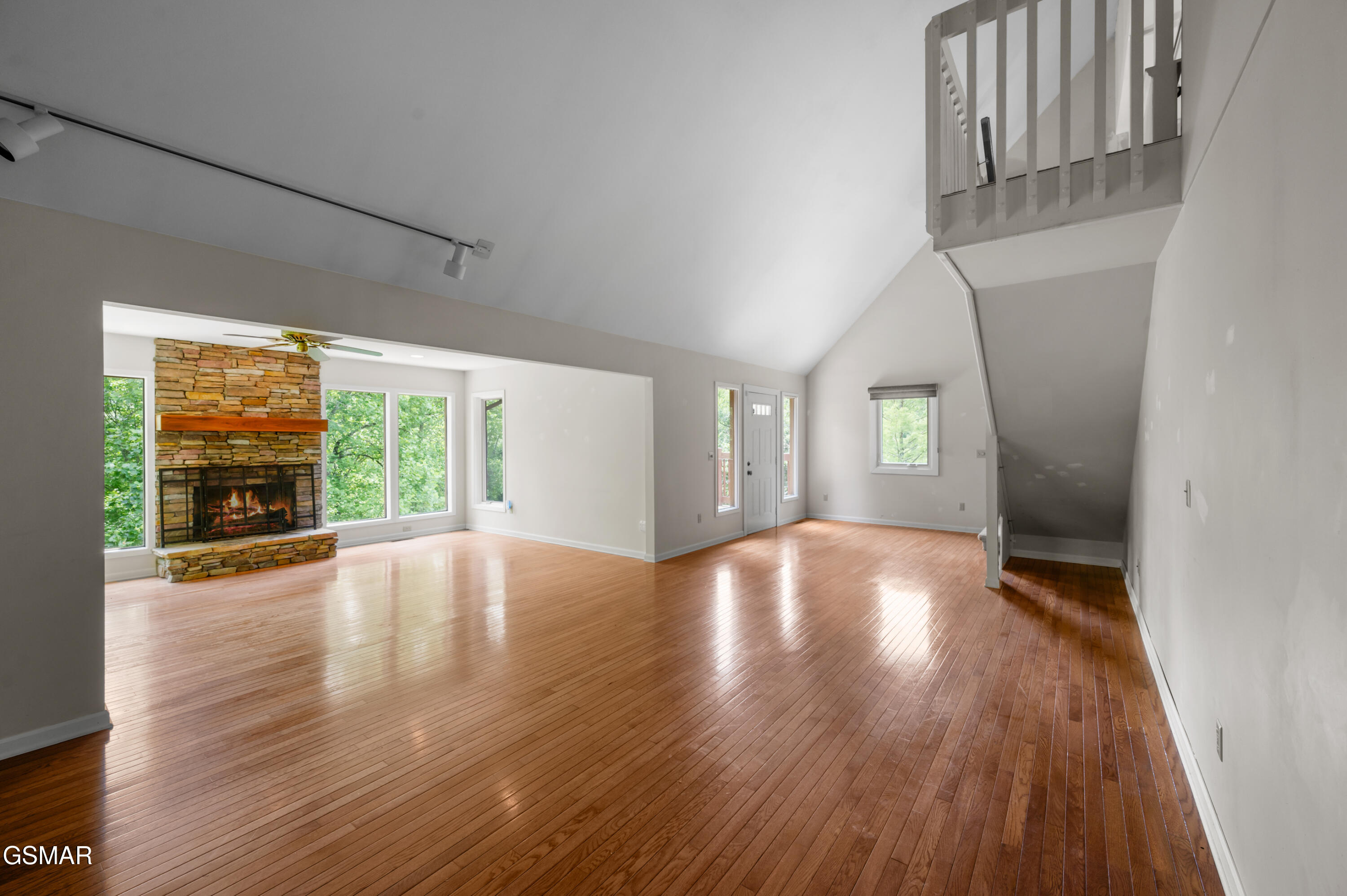 Pigeon Forge, Tennessee, 37863, United States, 3 Bedrooms Bedrooms, ,3 BathroomsBathrooms,Residential,For Sale,1978276