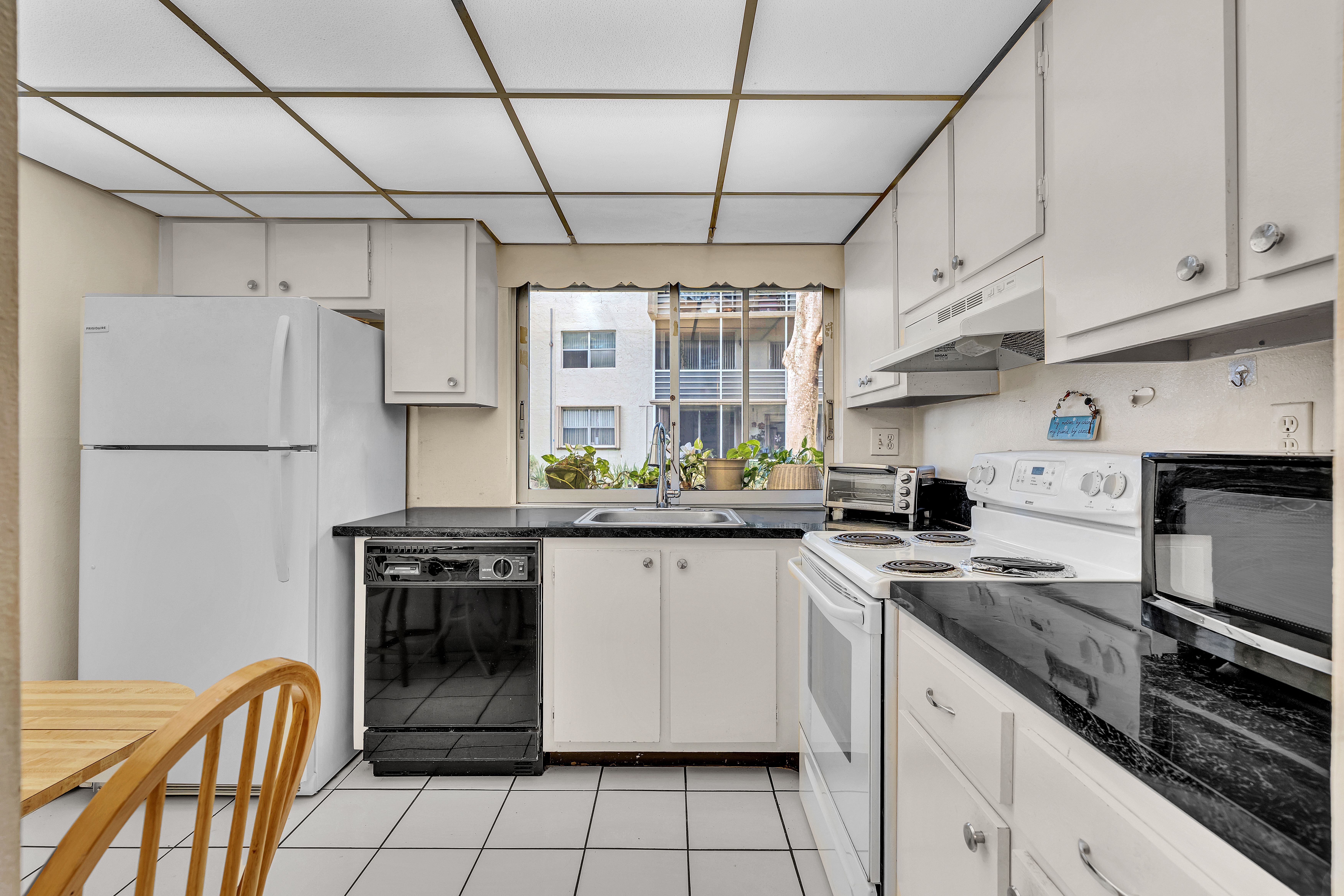  9360 Lime Bay Blvd, Tamarac, FL, 33321 - 物件實景