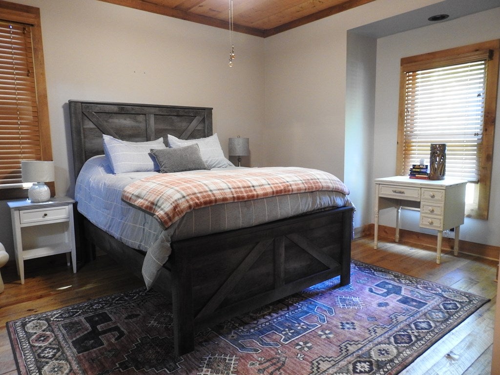 Morganton, Georgia, 30560, United States, 4 Bedrooms Bedrooms, ,4 BathroomsBathrooms,Residential,For Sale,1859082