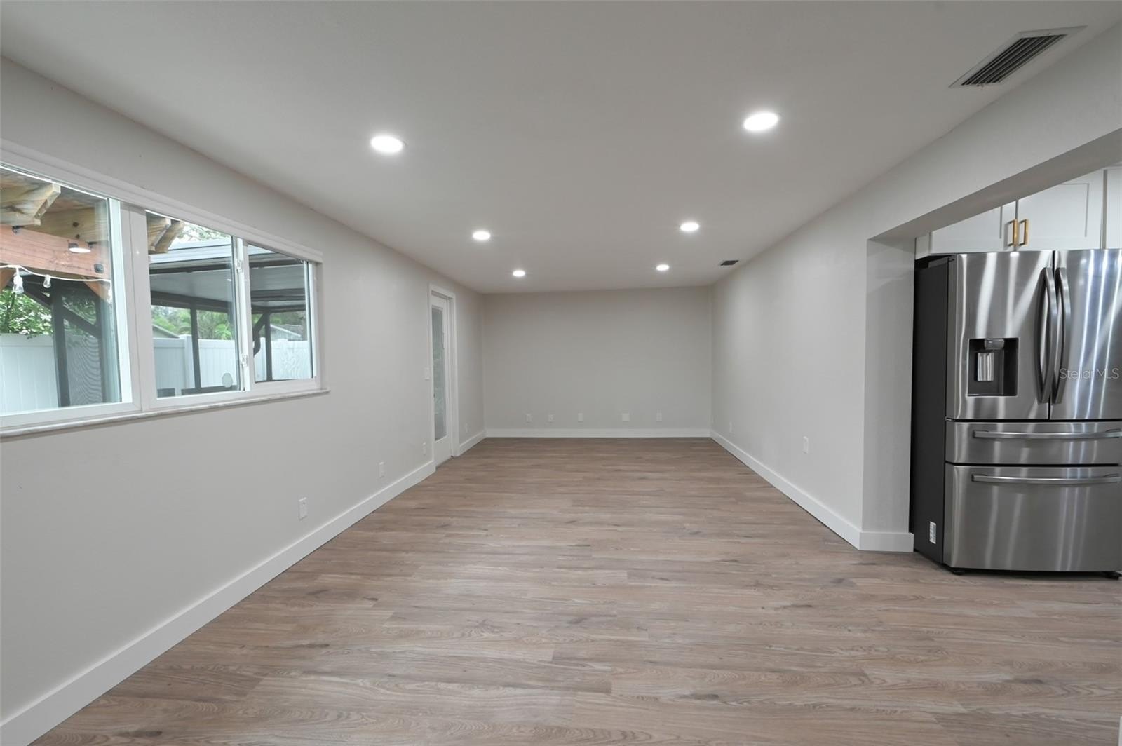 SEMINOLE, Florida, 33778, United States, 4 Bedrooms Bedrooms, ,2 BathroomsBathrooms,Residential,For Sale,2005196