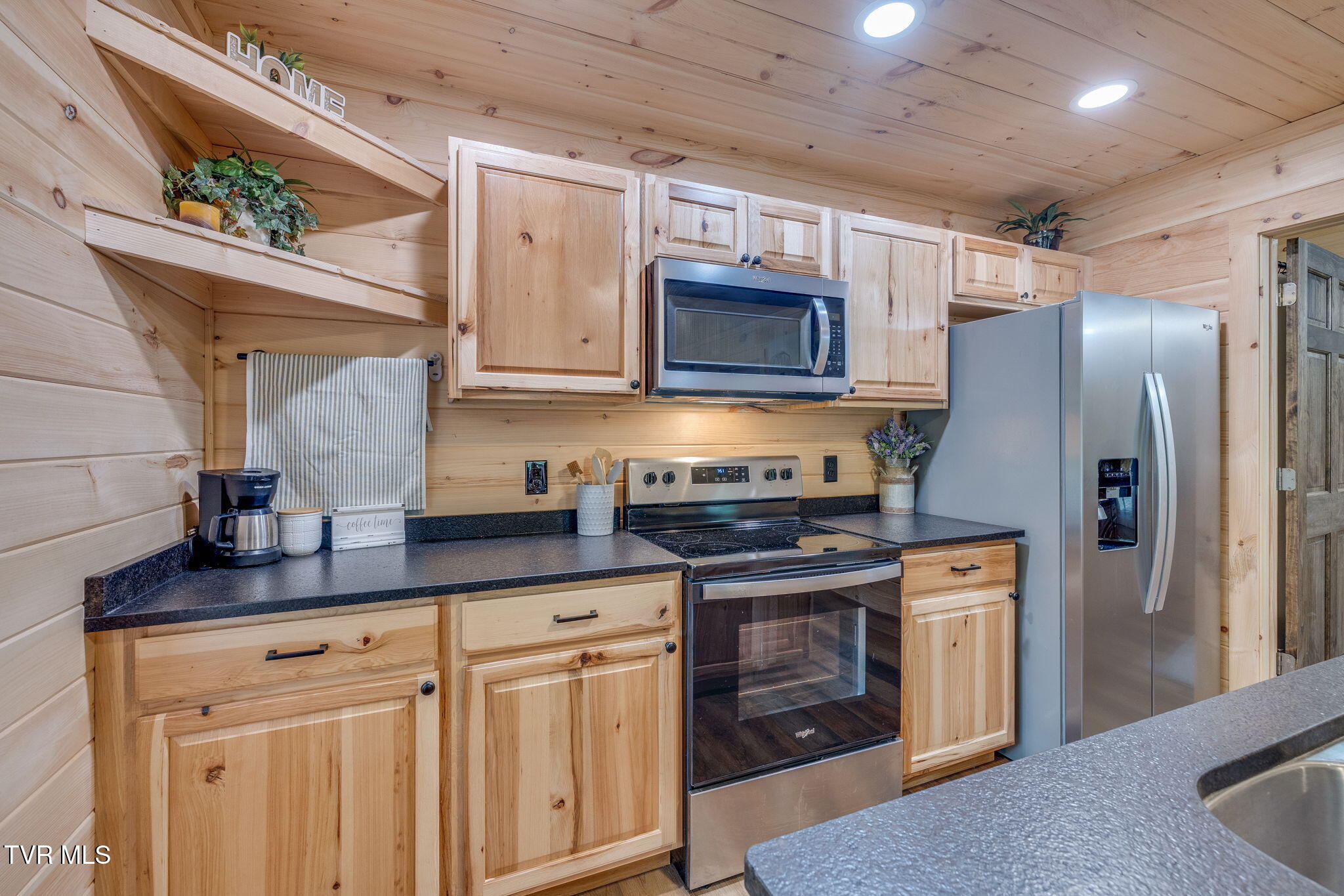 Kingsport, Tennessee, 37660, United States, 1 Bedroom Bedrooms, ,1 BathroomBathrooms,Residential,For Sale,1973991