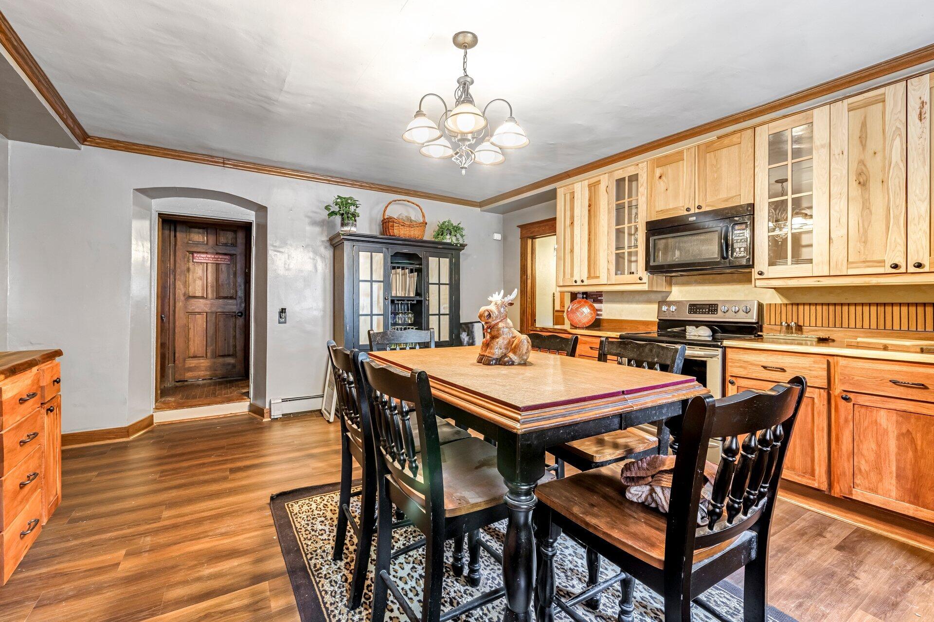 Saukville, Wisconsin, 53080, United States, 4 Bedrooms Bedrooms, ,4 BathroomsBathrooms,Residential,For Sale,1877225