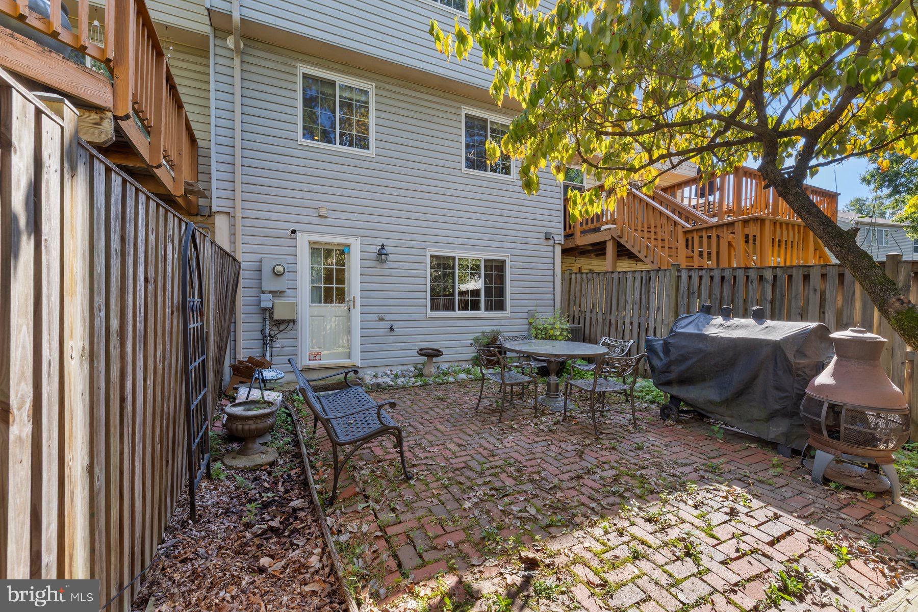 Centreville, Virginia, 20121, United States, 3 Bedrooms Bedrooms, ,4 BathroomsBathrooms,Residential,For Sale,1974352