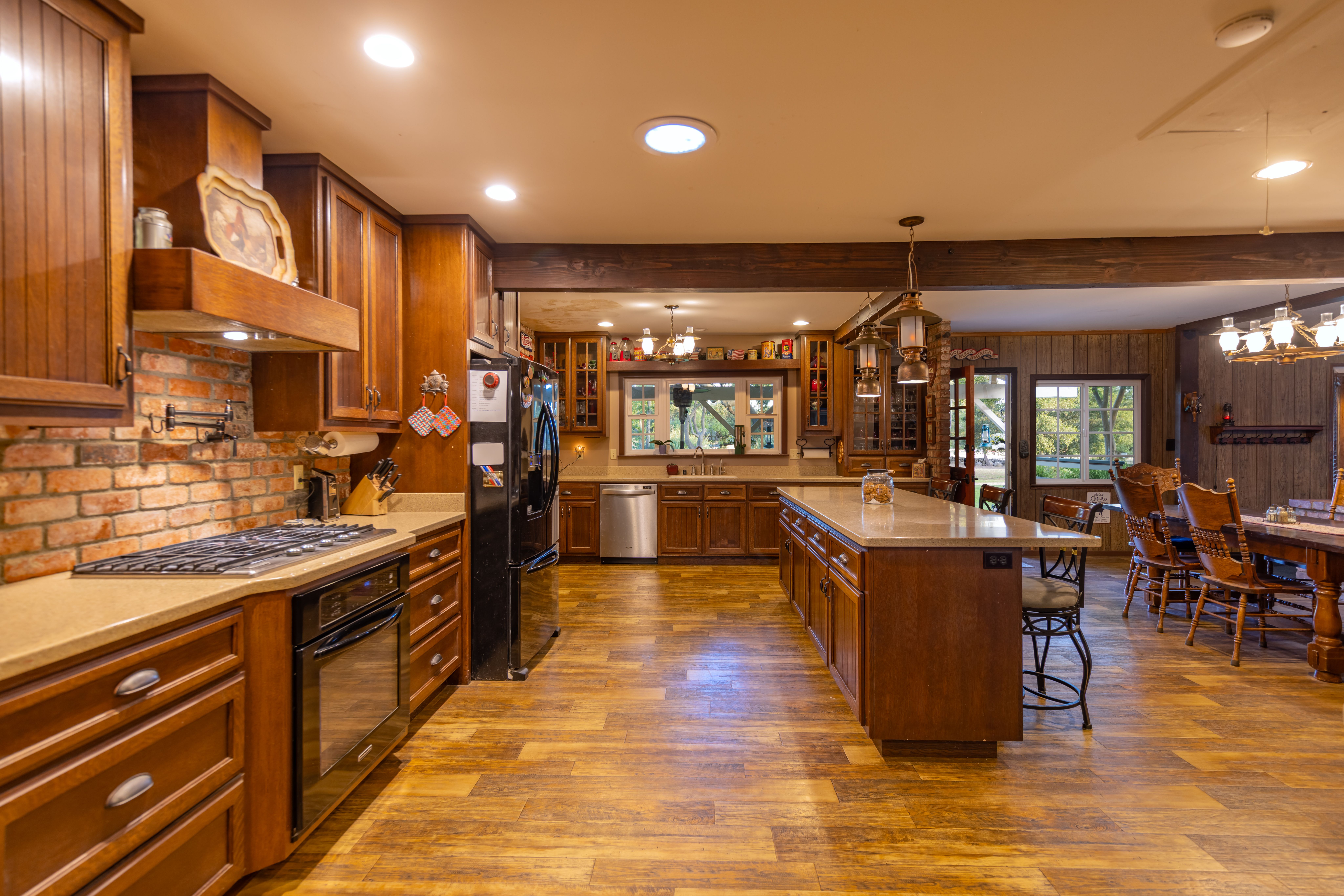  560 Riverside Road, Oak View, CA 93022 - 物件實景