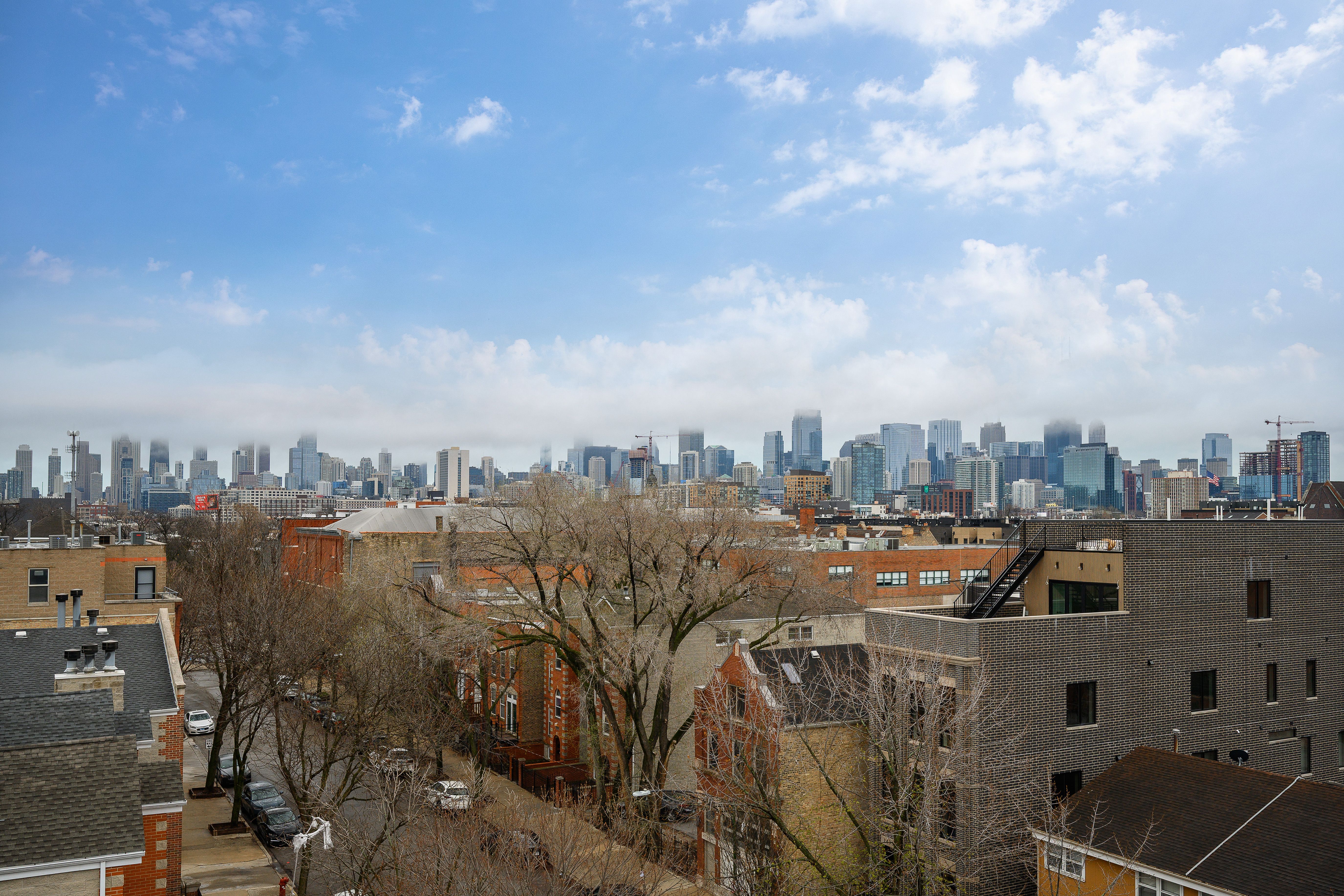  Experience Elevated City Living in this Stunning Penthouse Residence - 物件實景
