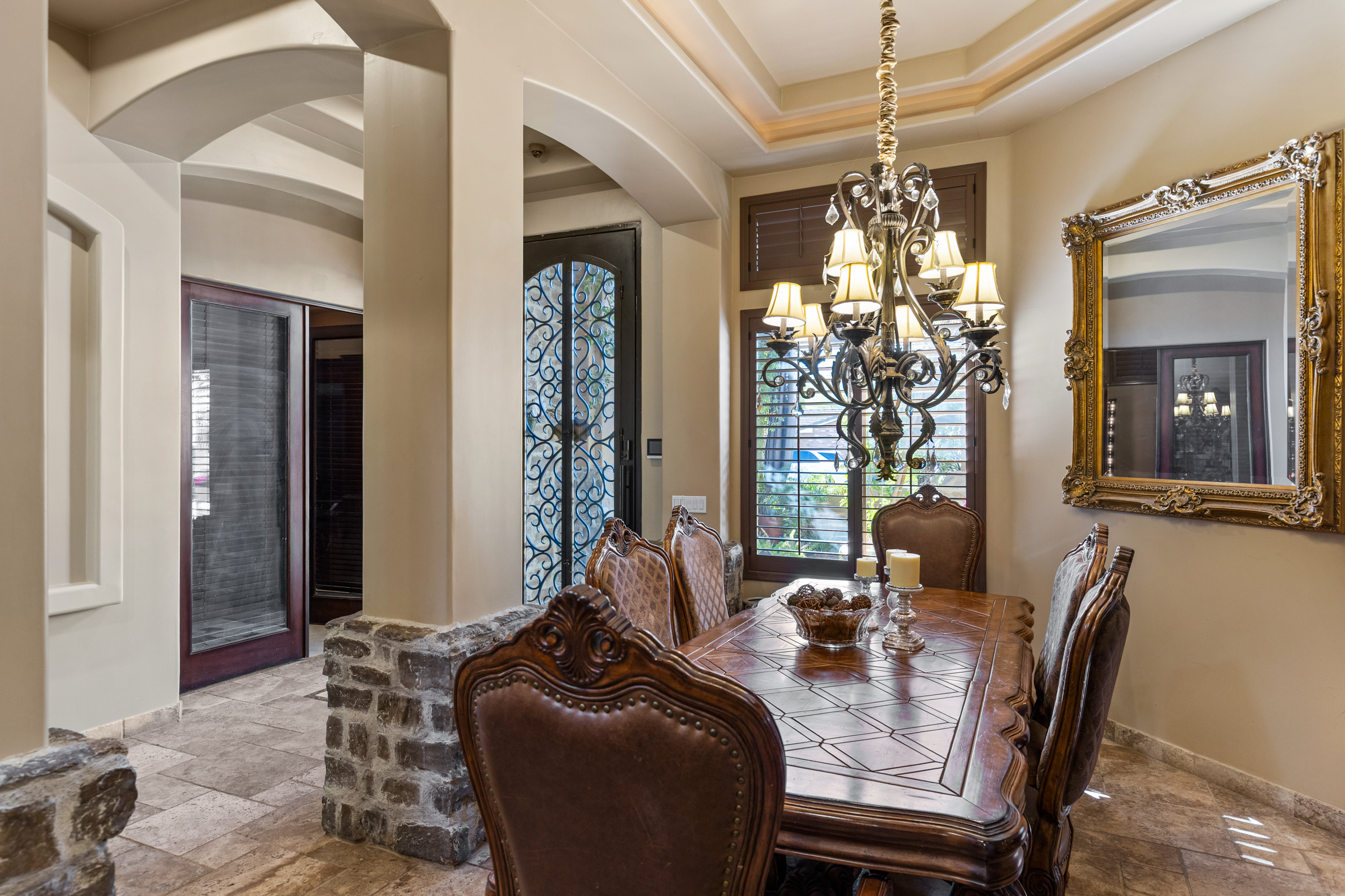 Tempe, Arizona, 85284, United States, 5 Bedrooms Bedrooms, ,3 BathroomsBathrooms,Residential,For Sale,1989924