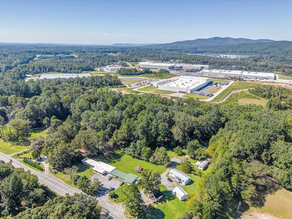 DALTON, Georgia, 30721, United States, 16 Bedrooms Bedrooms, ,12 BathroomsBathrooms,Residential,For Sale,1949791