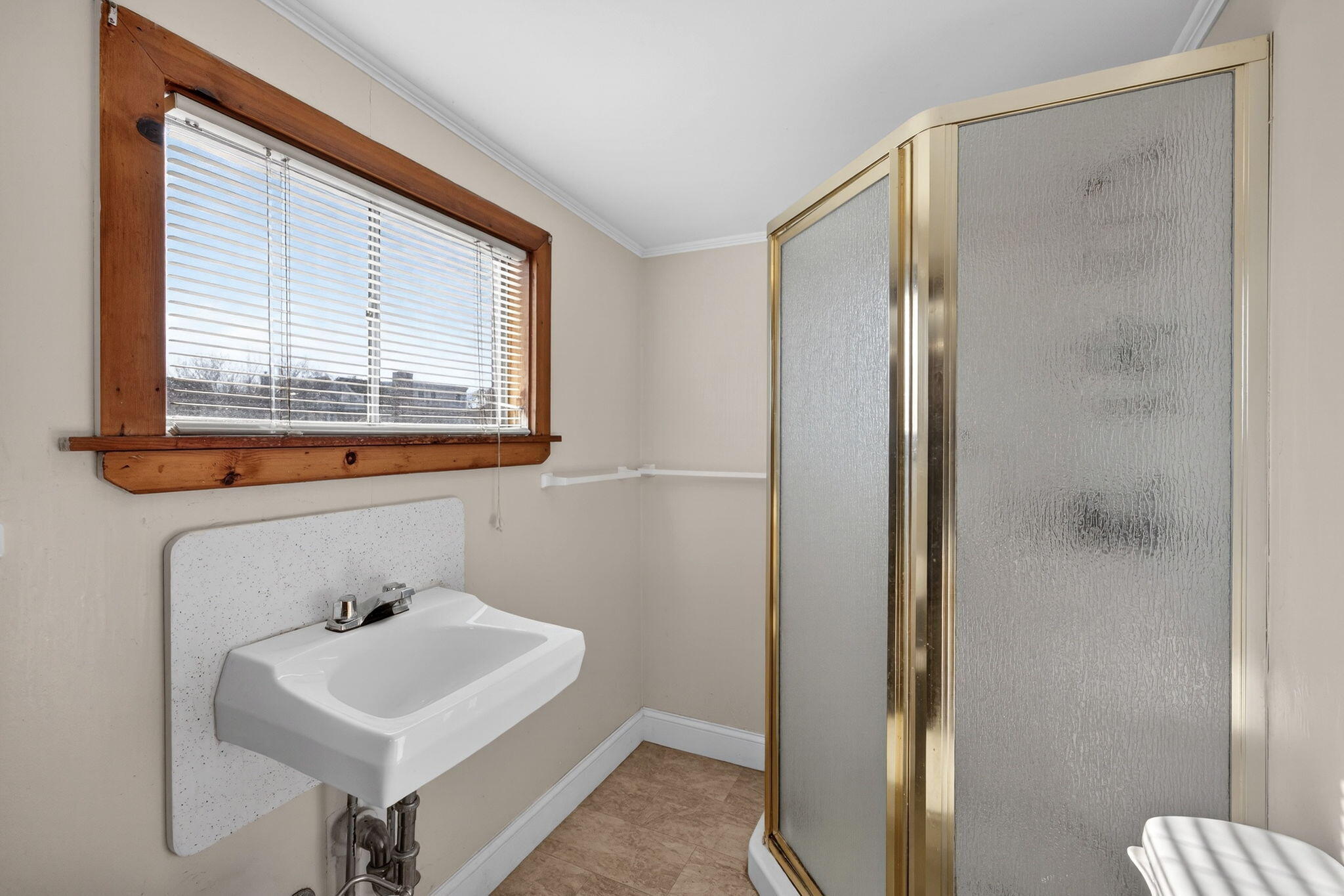  4 Freeman Avenue - 物件實景