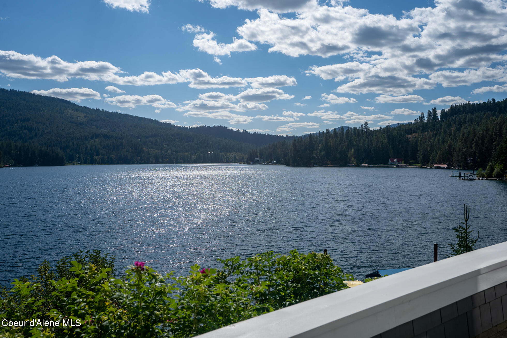 Coeur d'Alene, Idaho, 83814, United States, 4 Bedrooms Bedrooms, ,5 BathroomsBathrooms,Residential,For Sale,1864122