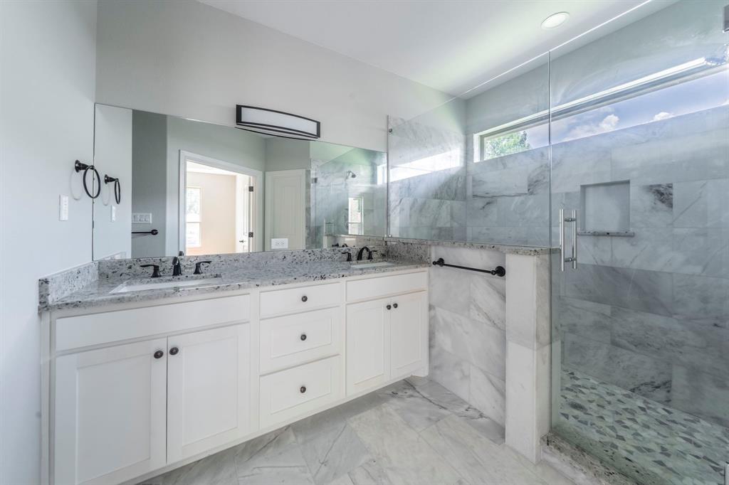 Duncanville, Texas, 75137, United States, 4 Bedrooms Bedrooms, ,3 BathroomsBathrooms,Residential,For Sale,1984121