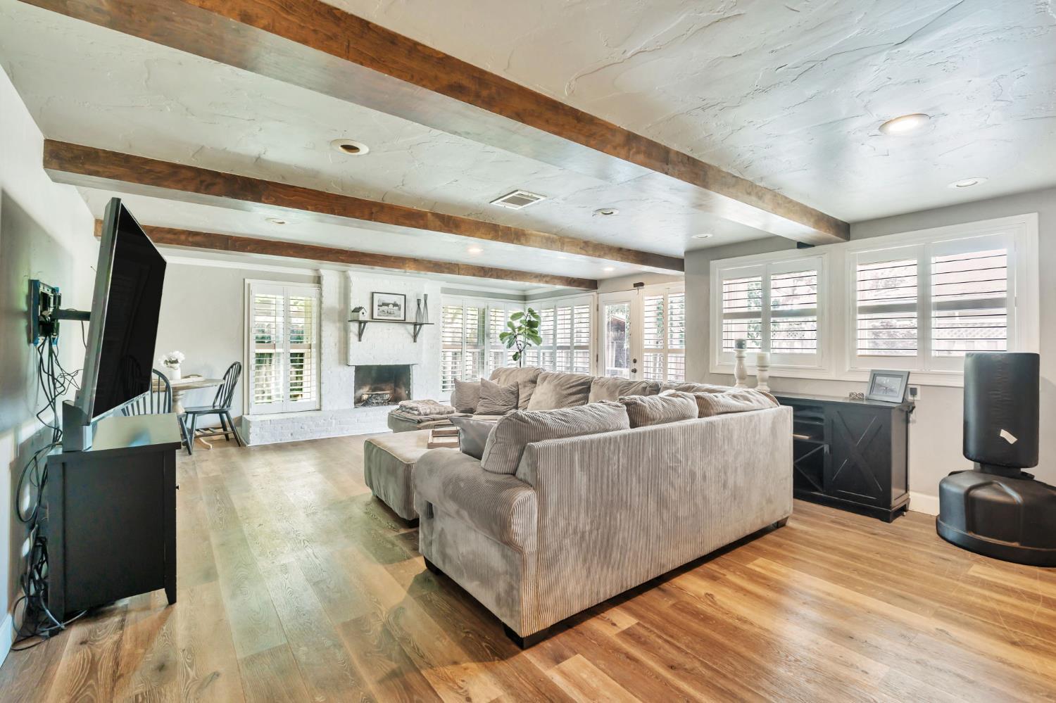 Stockton, California, 95207, United States, 3 Bedrooms Bedrooms, ,2 BathroomsBathrooms,Residential,For Sale,1915984